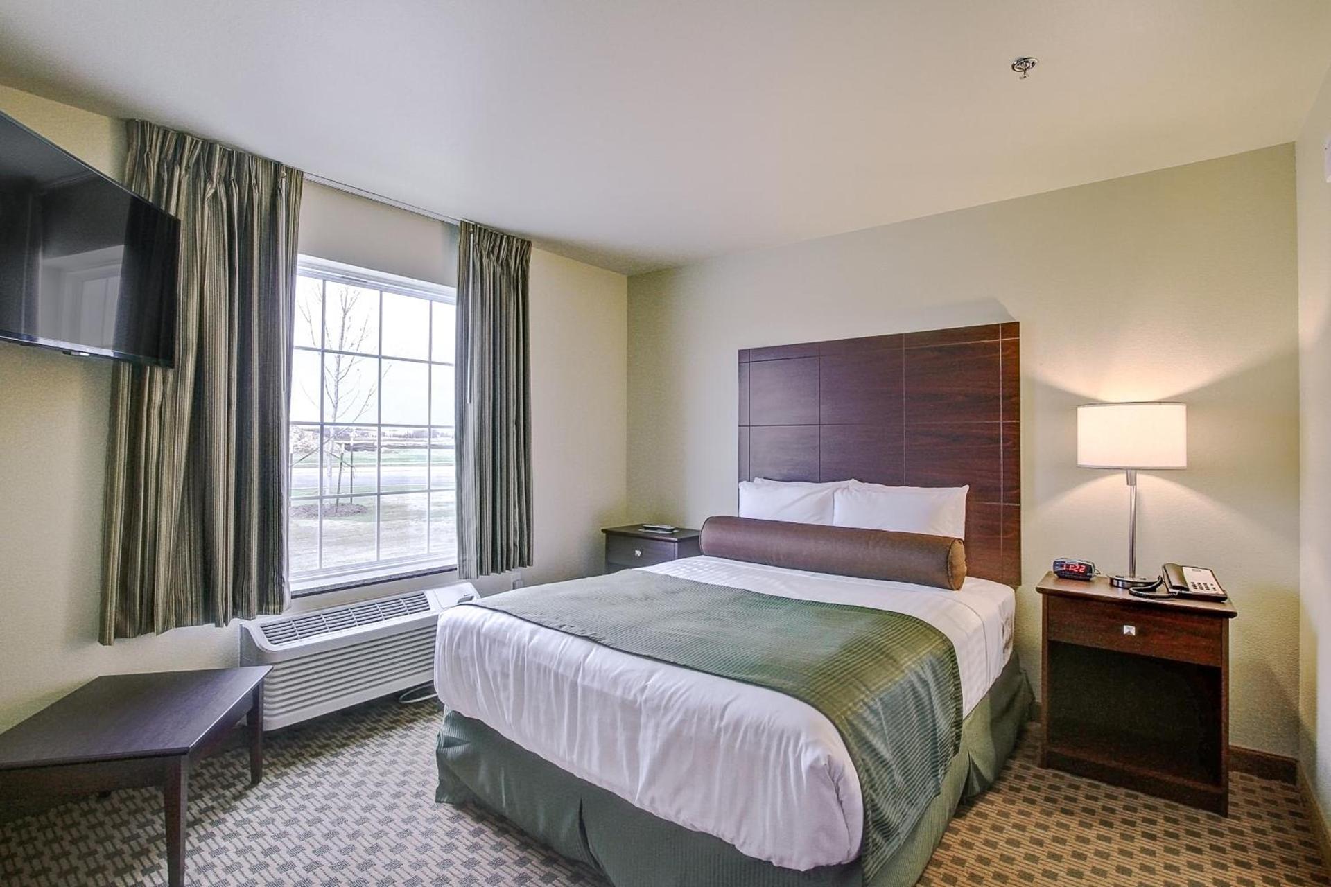 Cobblestone Hotel & Suites Pulaski/Green Bay photo 32