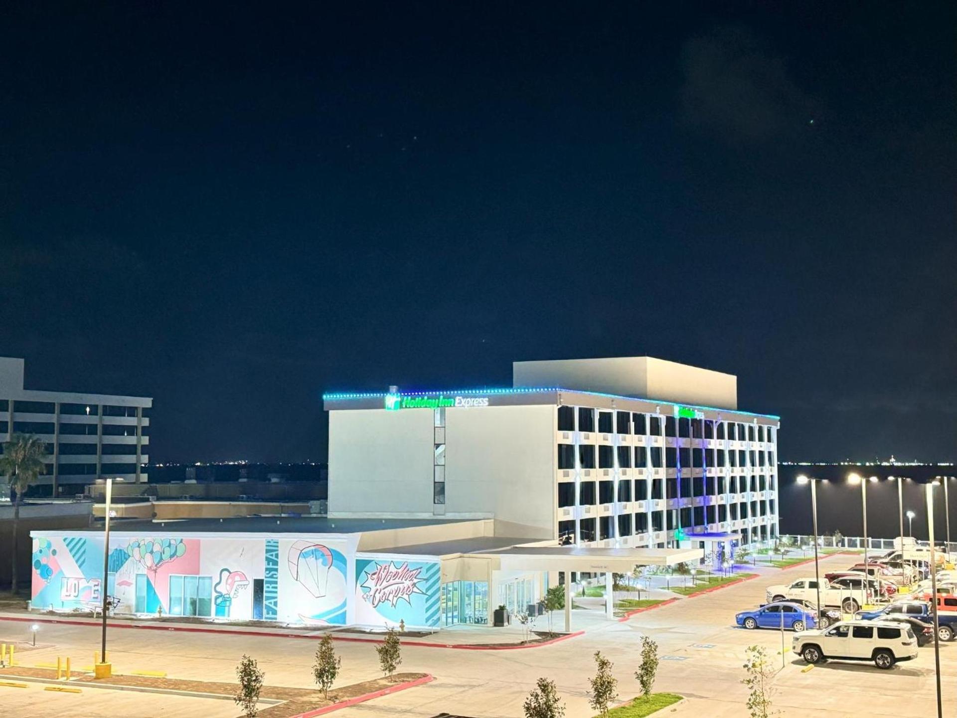 Holiday Inn Express Corpus Christi - Beachfront by IHG photo 34