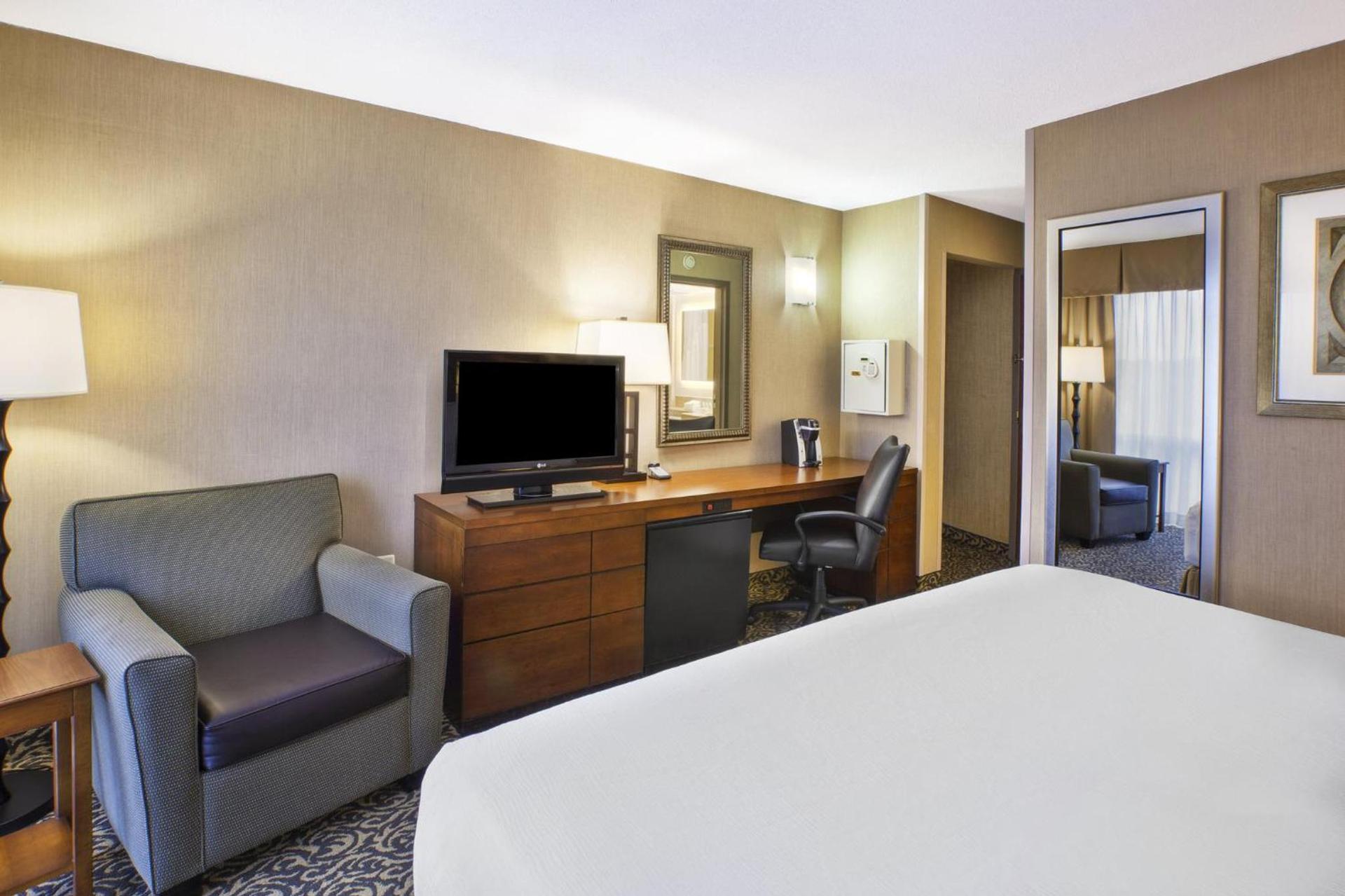 Holiday Inn National Airport/Crystal City by IHG photo 21
