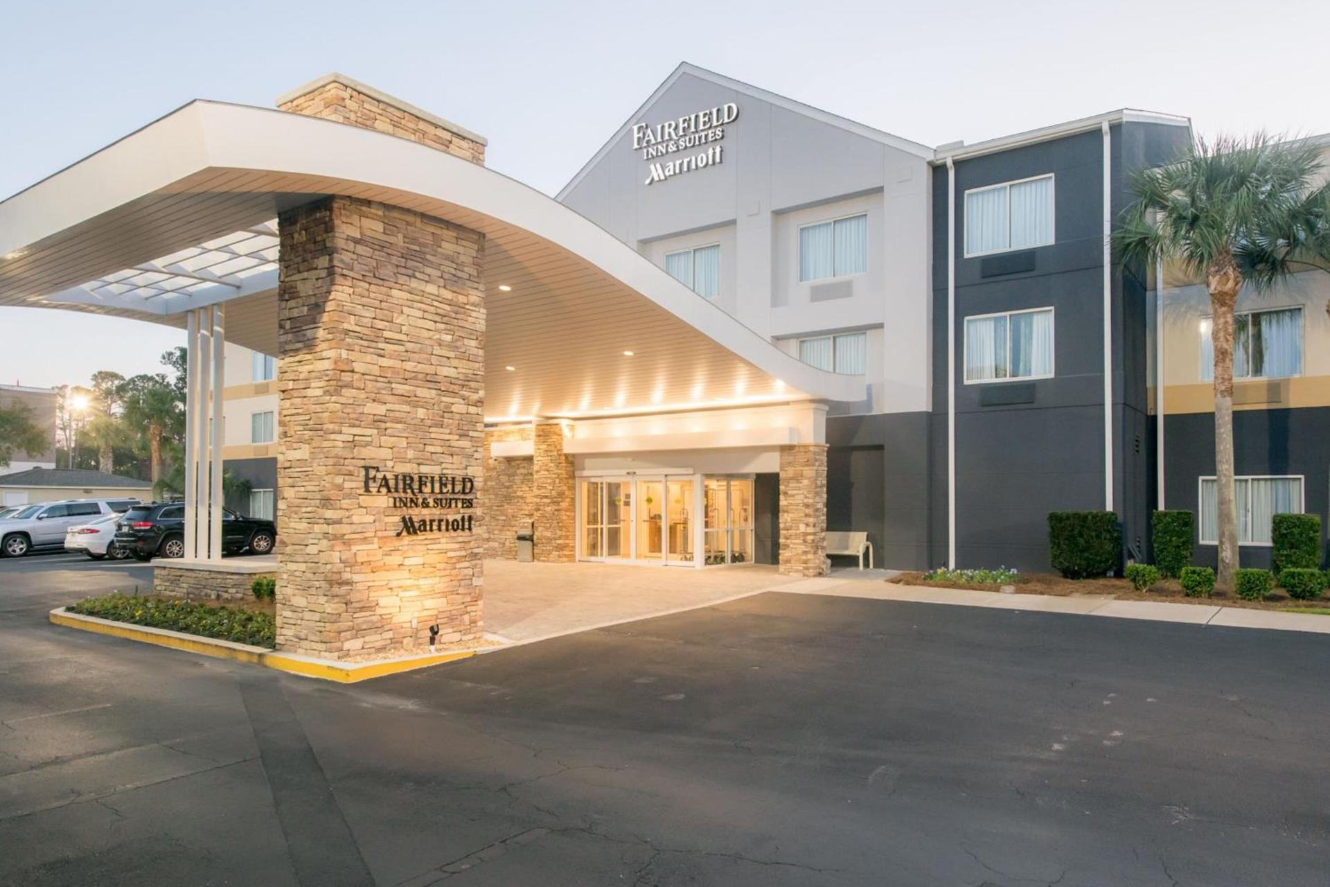 Fairfield Inn Suites Brunswick photo 3