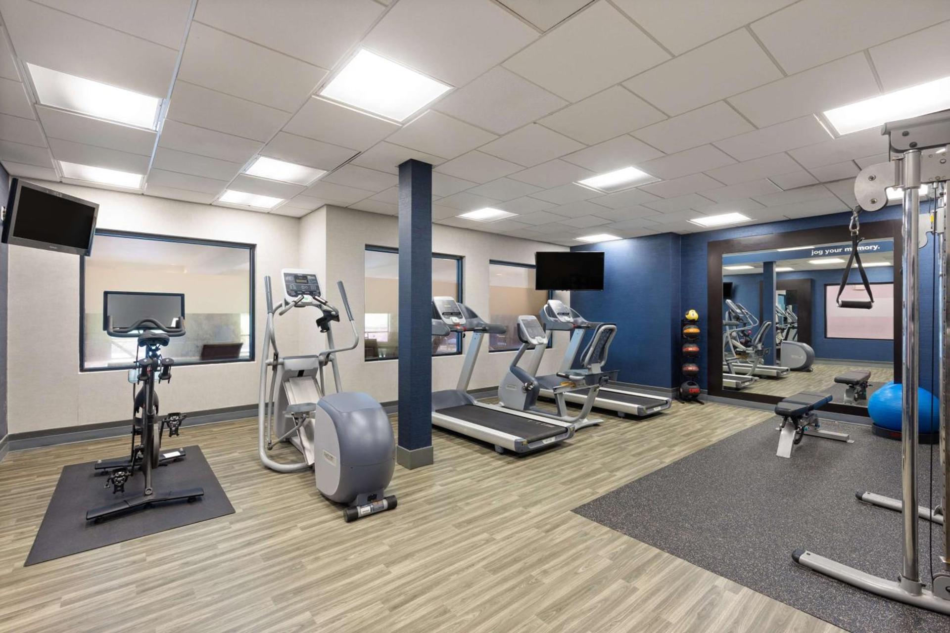 Hampton Inn & Suites Harrisburg photo 9