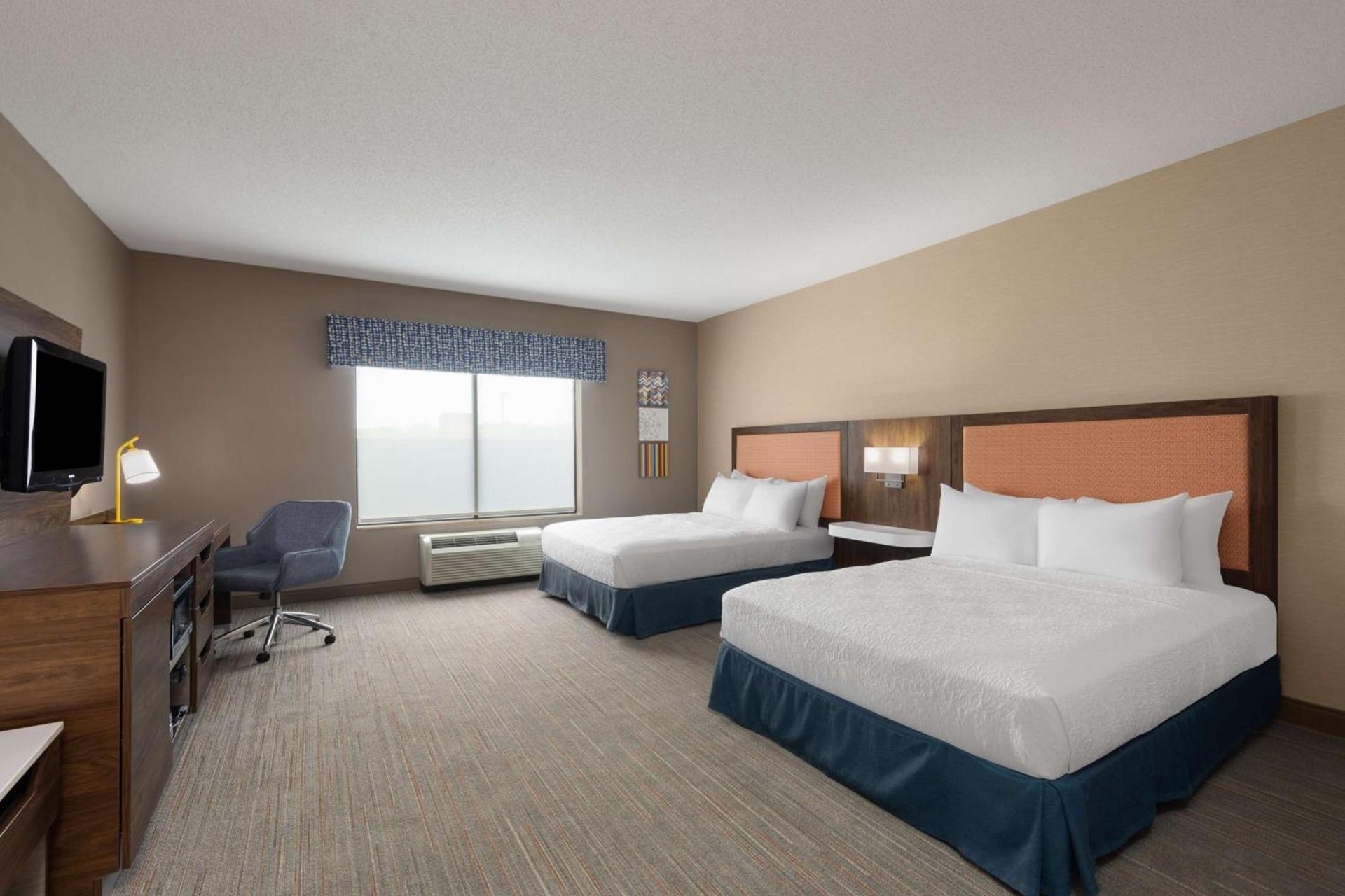 Hampton Inn & Suites Harrisburg photo 18