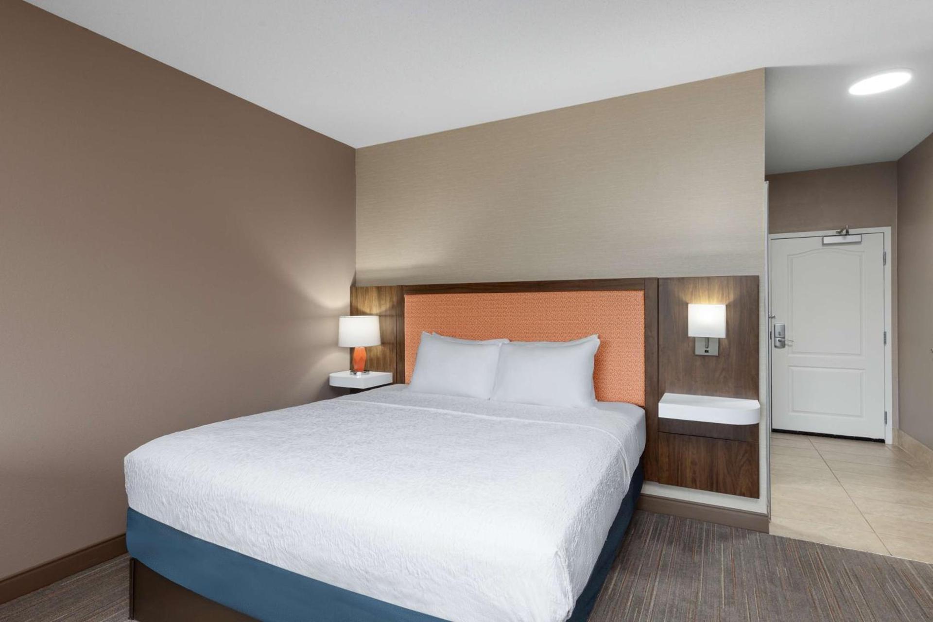 Hampton Inn & Suites Harrisburg photo 24