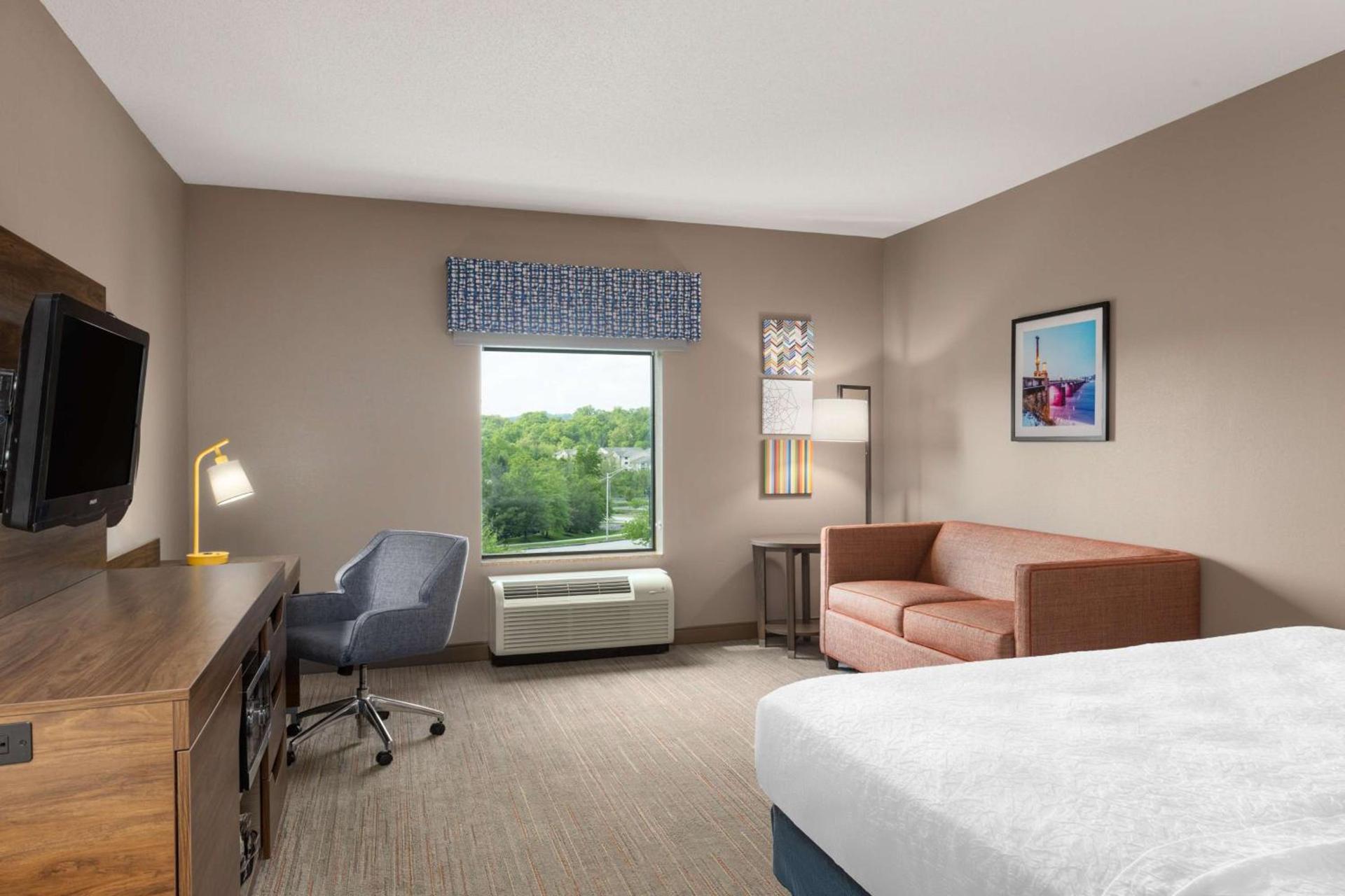 Hampton Inn & Suites Harrisburg photo 25