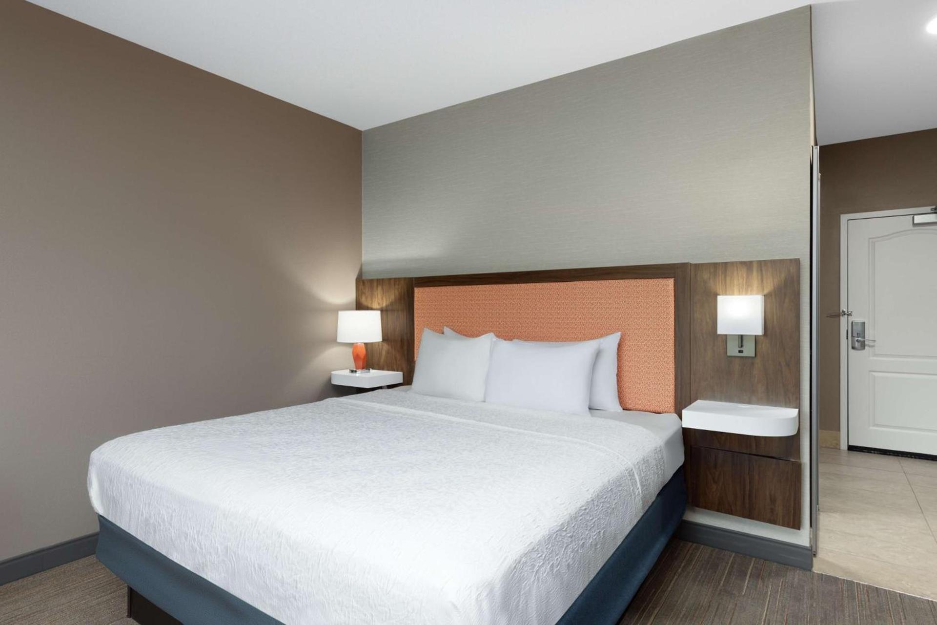 Hampton Inn & Suites Harrisburg photo 35