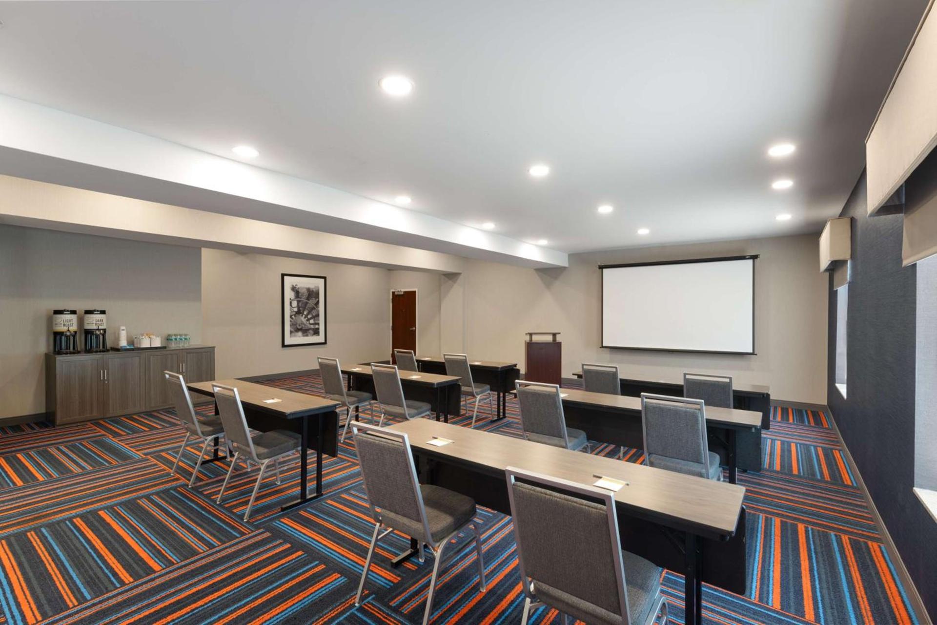 Hampton Inn & Suites Harrisburg photo 39