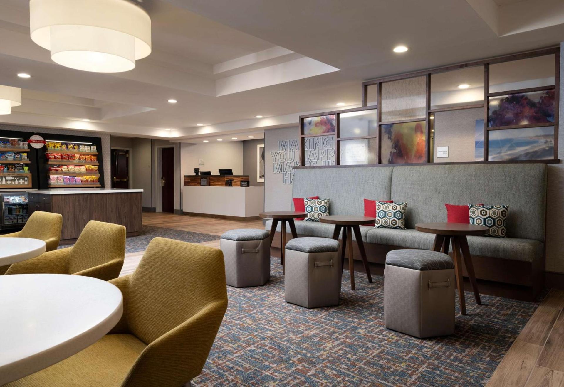 Hampton Inn San Diego/Del Mar photo 4