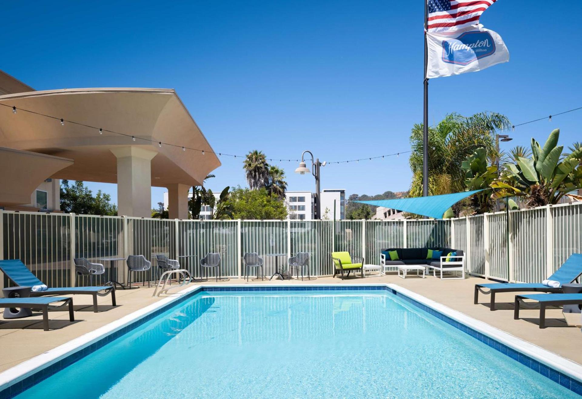 Hampton Inn San Diego/Del Mar photo 21