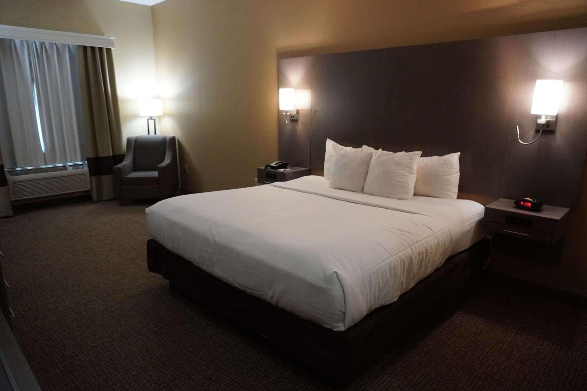 Comfort Inn & Suites Monahans I-20 photo 12