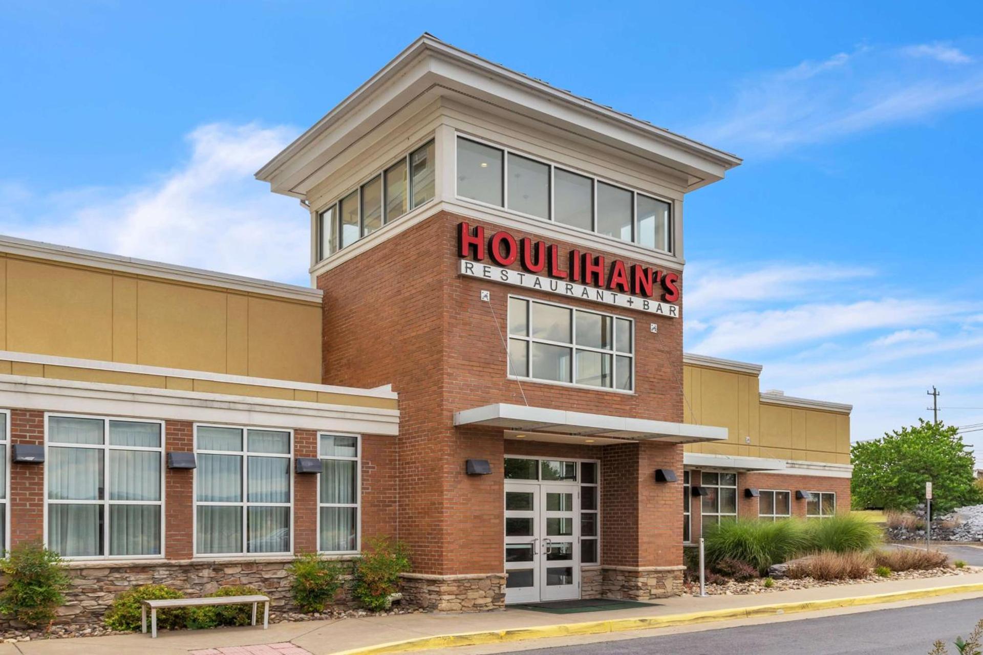 Doubletree By Hilton Front Royal Blue Ridge Shadows photo 53