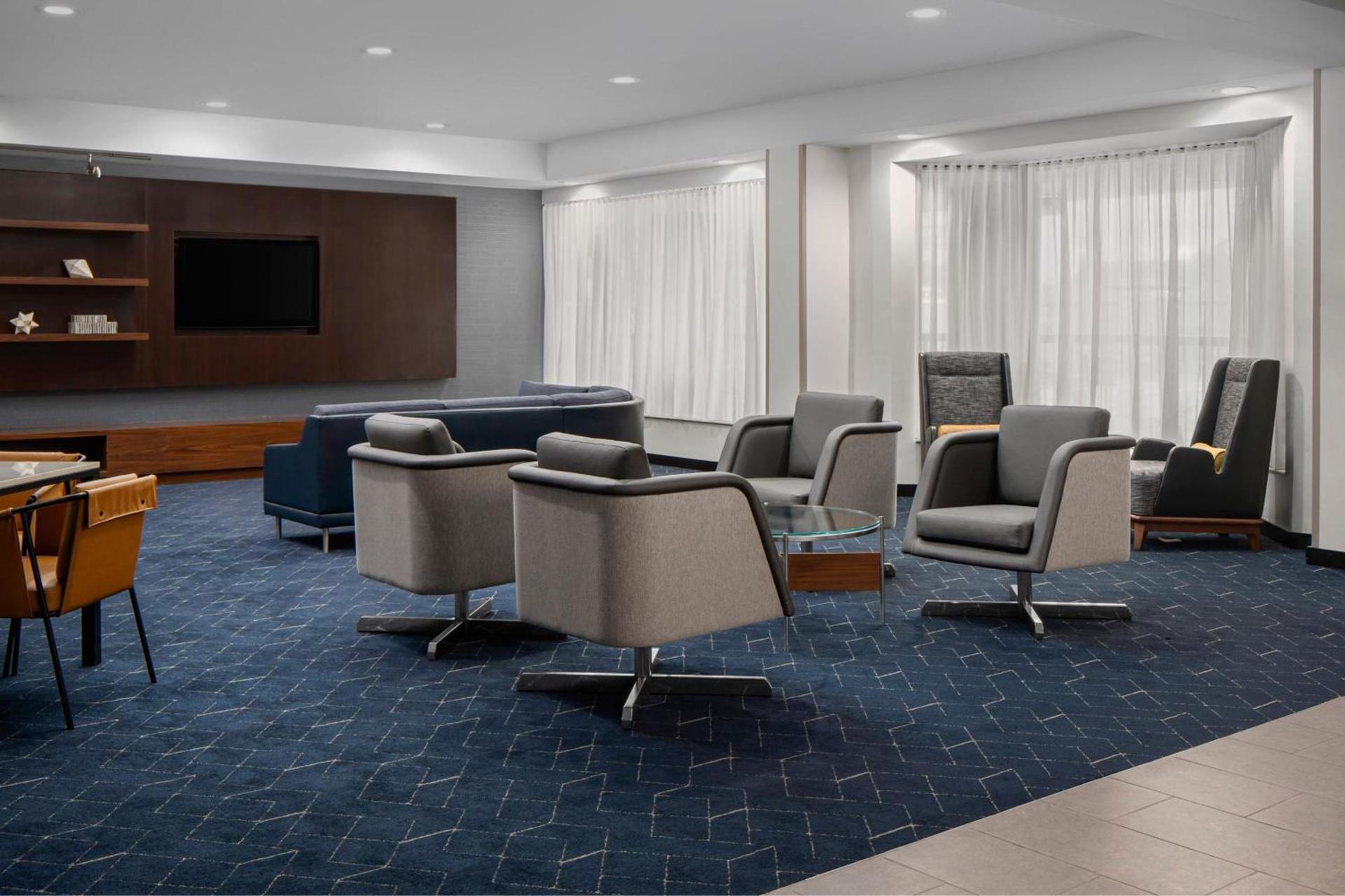 Courtyard by Marriott Jacksonville Butler Boulevard photo 36