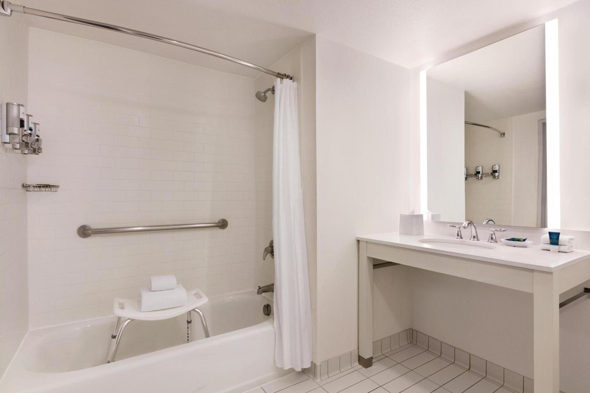Four Points by Sheraton Sacramento Airport photo 10