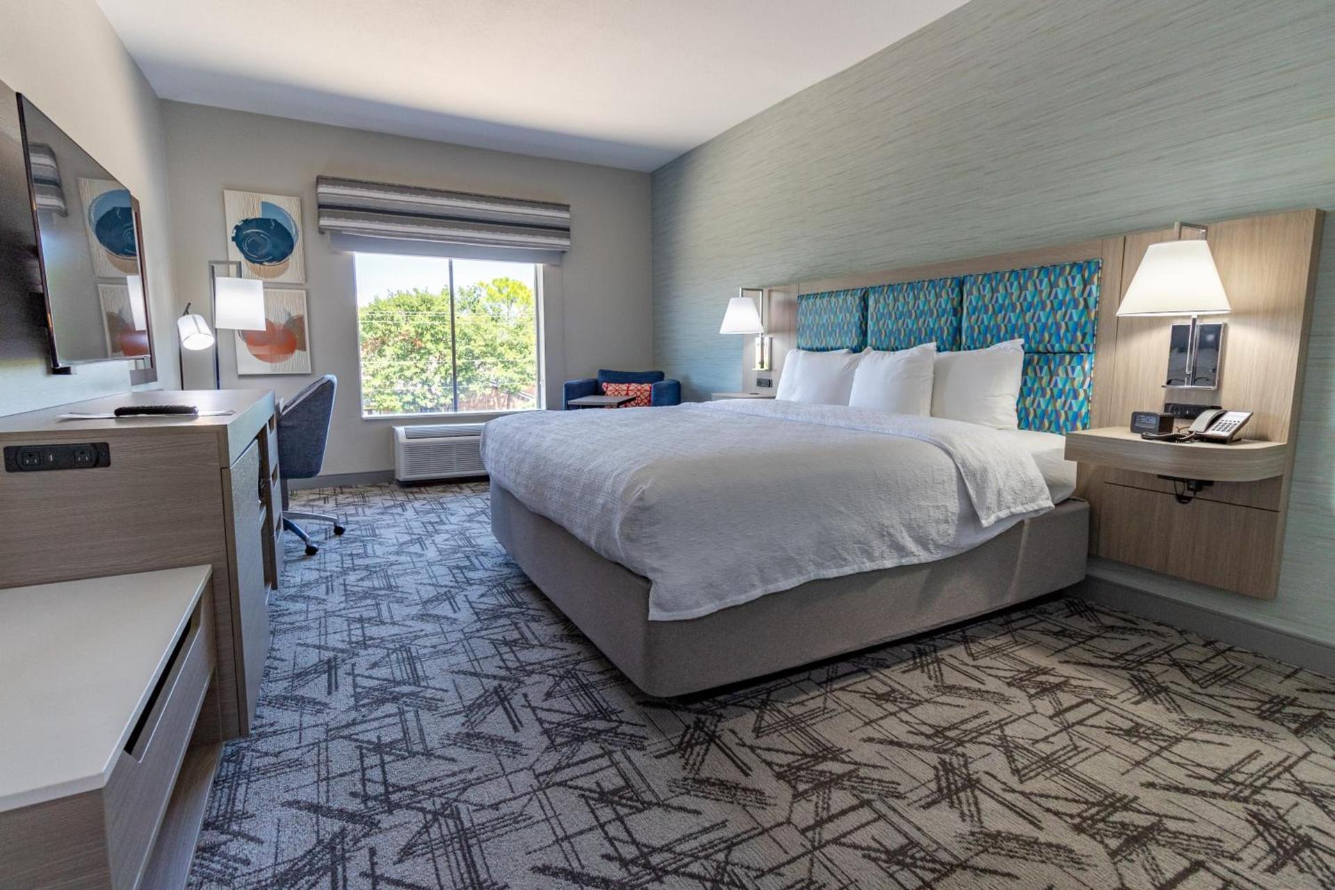 Hampton Inn & Suites Denton photo 55