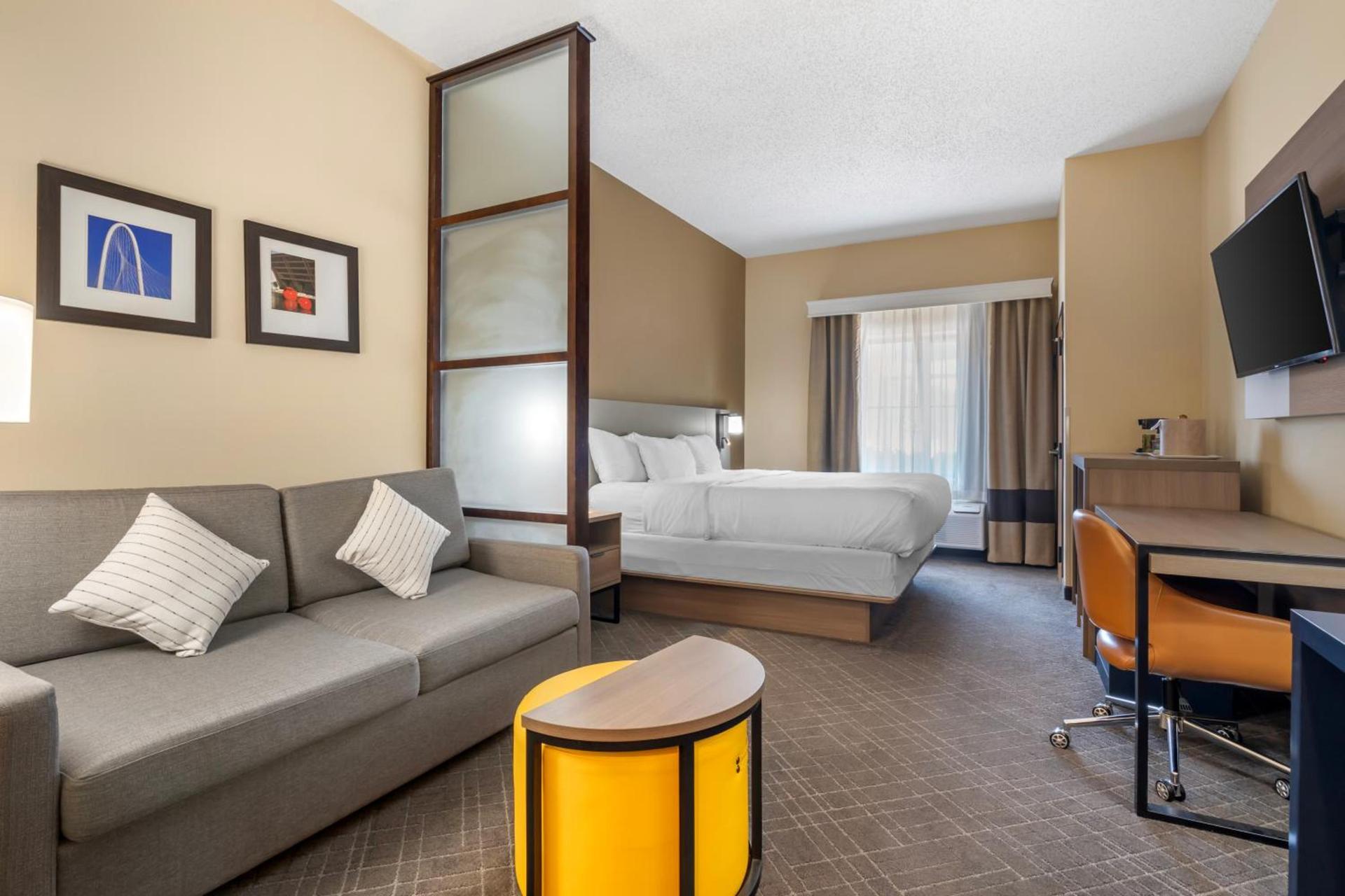 Comfort Suites McKinney-Allen photo 48