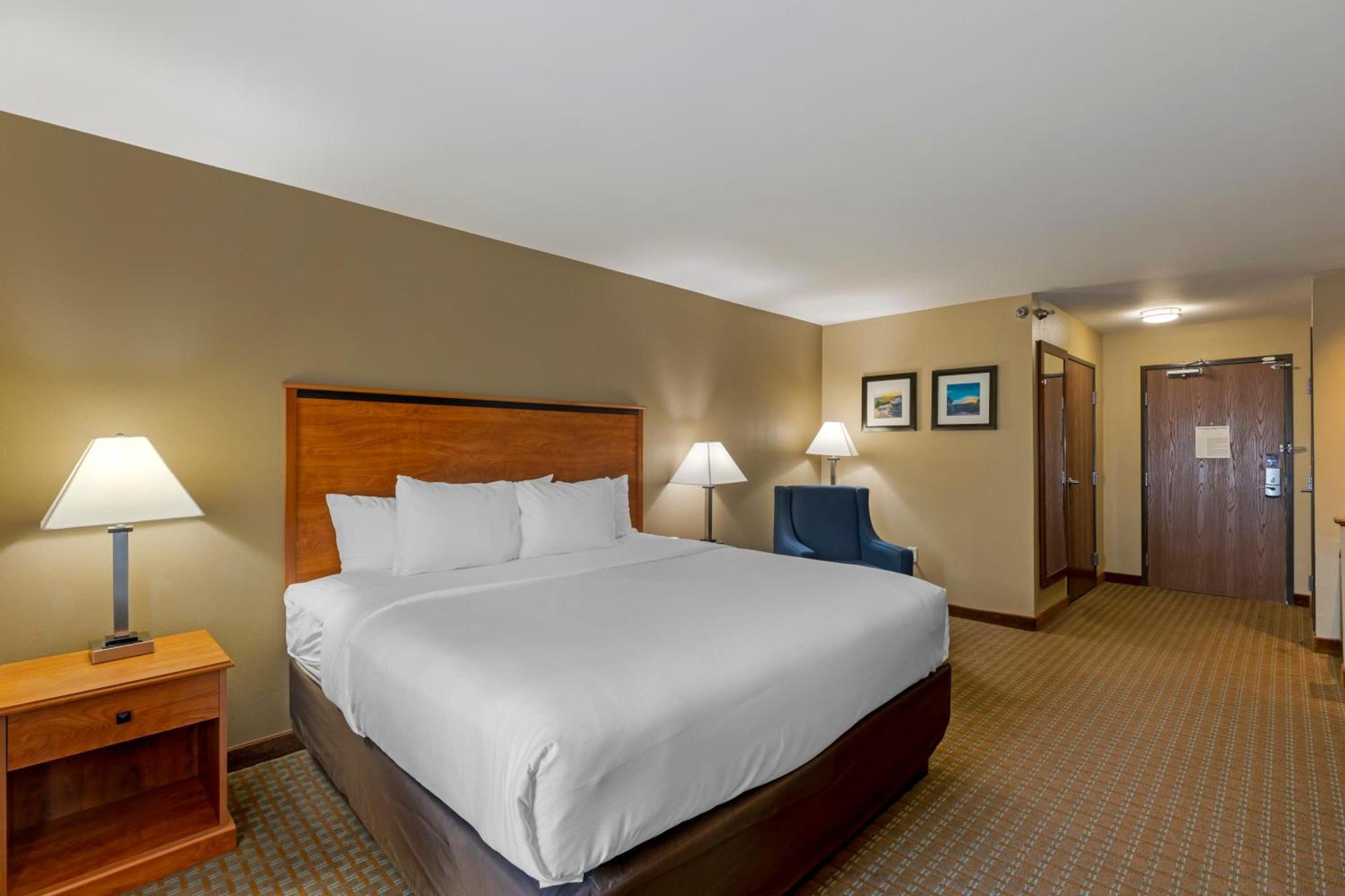 Comfort Inn & Suites Marion I-57 photo 35