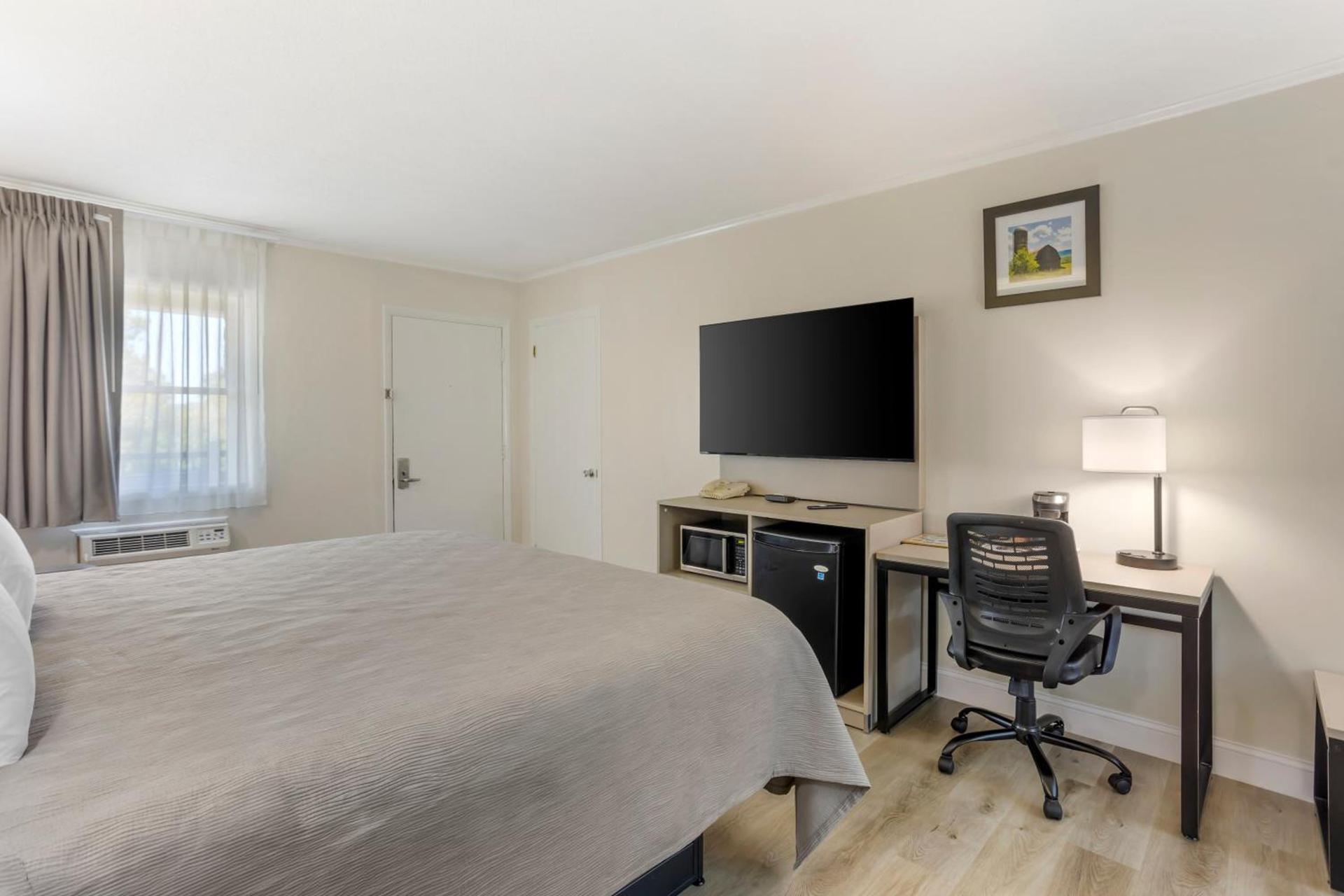 Quality Inn Smoketown - Lancaster Area photo 45