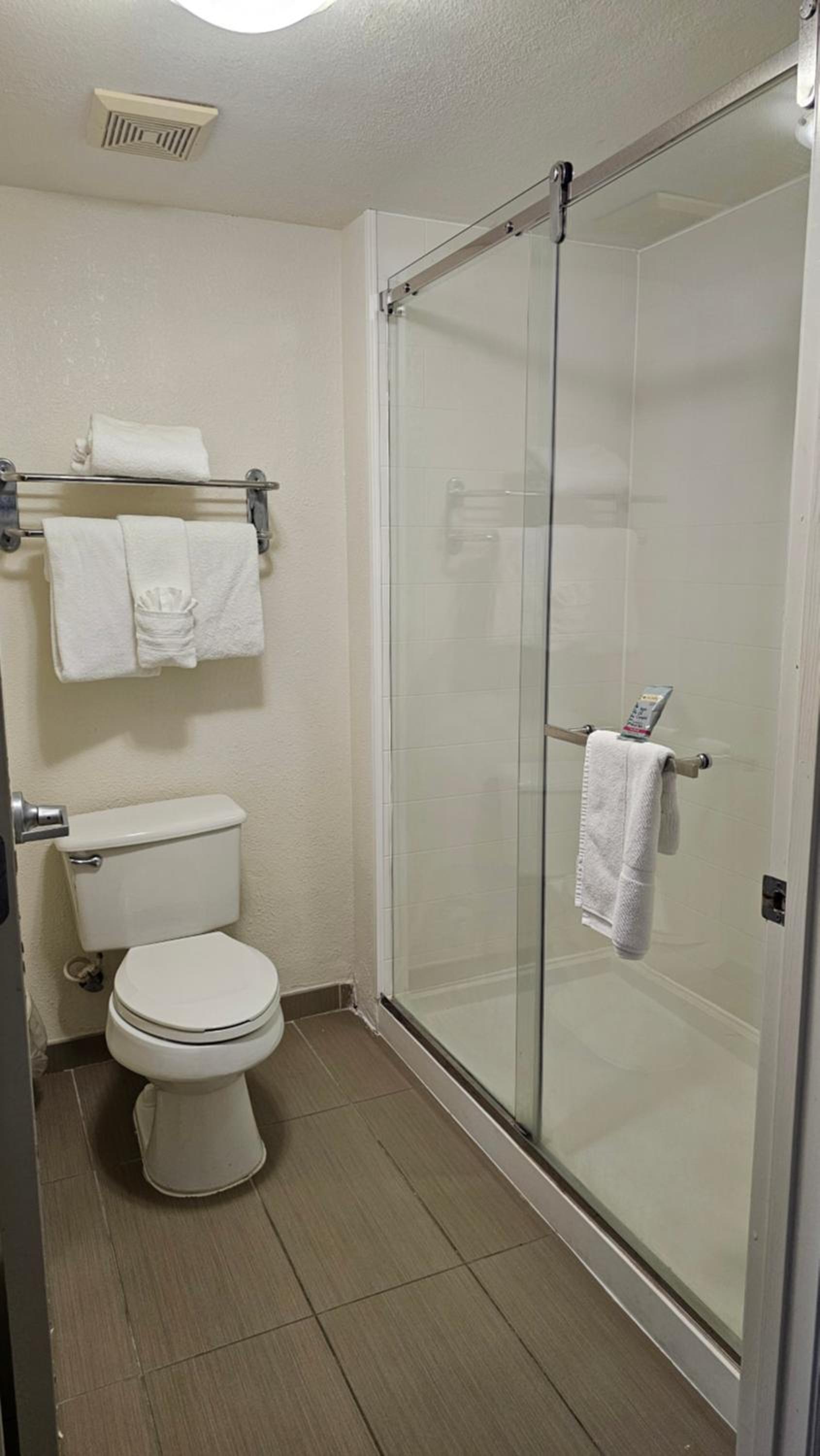 SureStay Plus by Best Western Orlando Lake Buena Vista photo 12