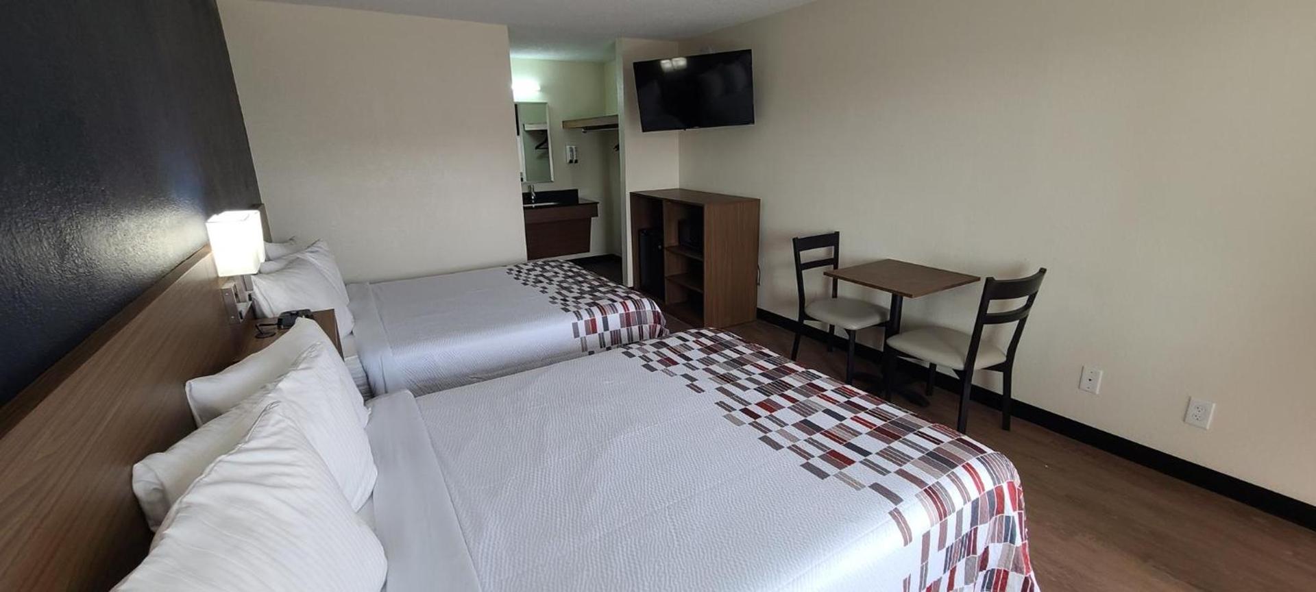 Red Roof Inn Byron photo 54