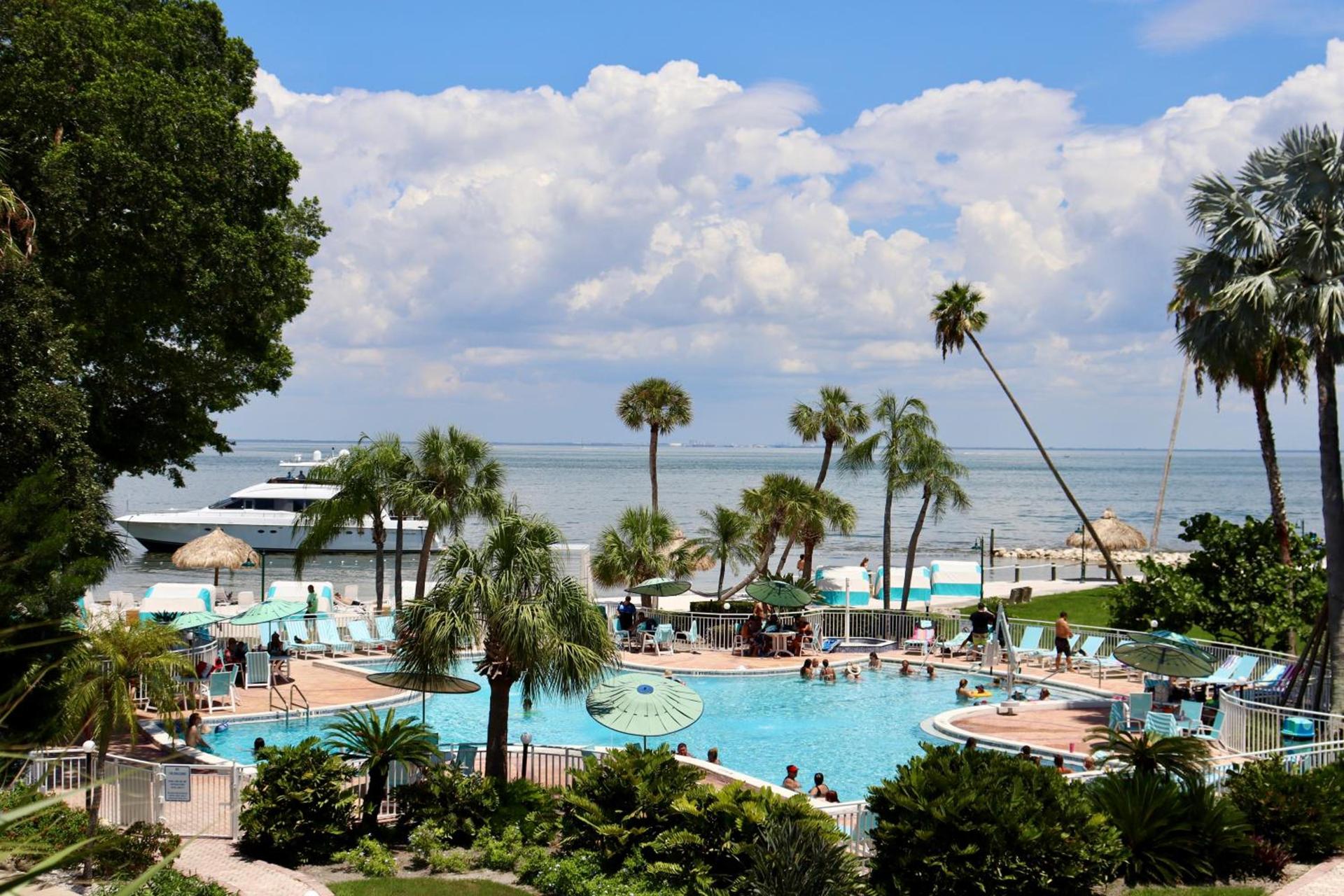SkyBeach Resort photo 2