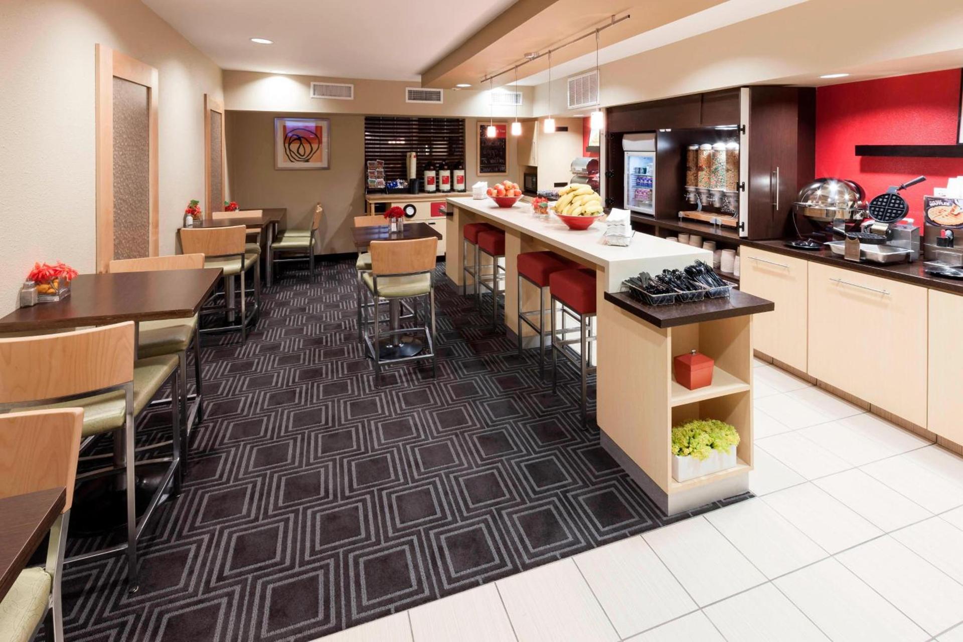 TownePlace Suites by Marriott College Station photo 28