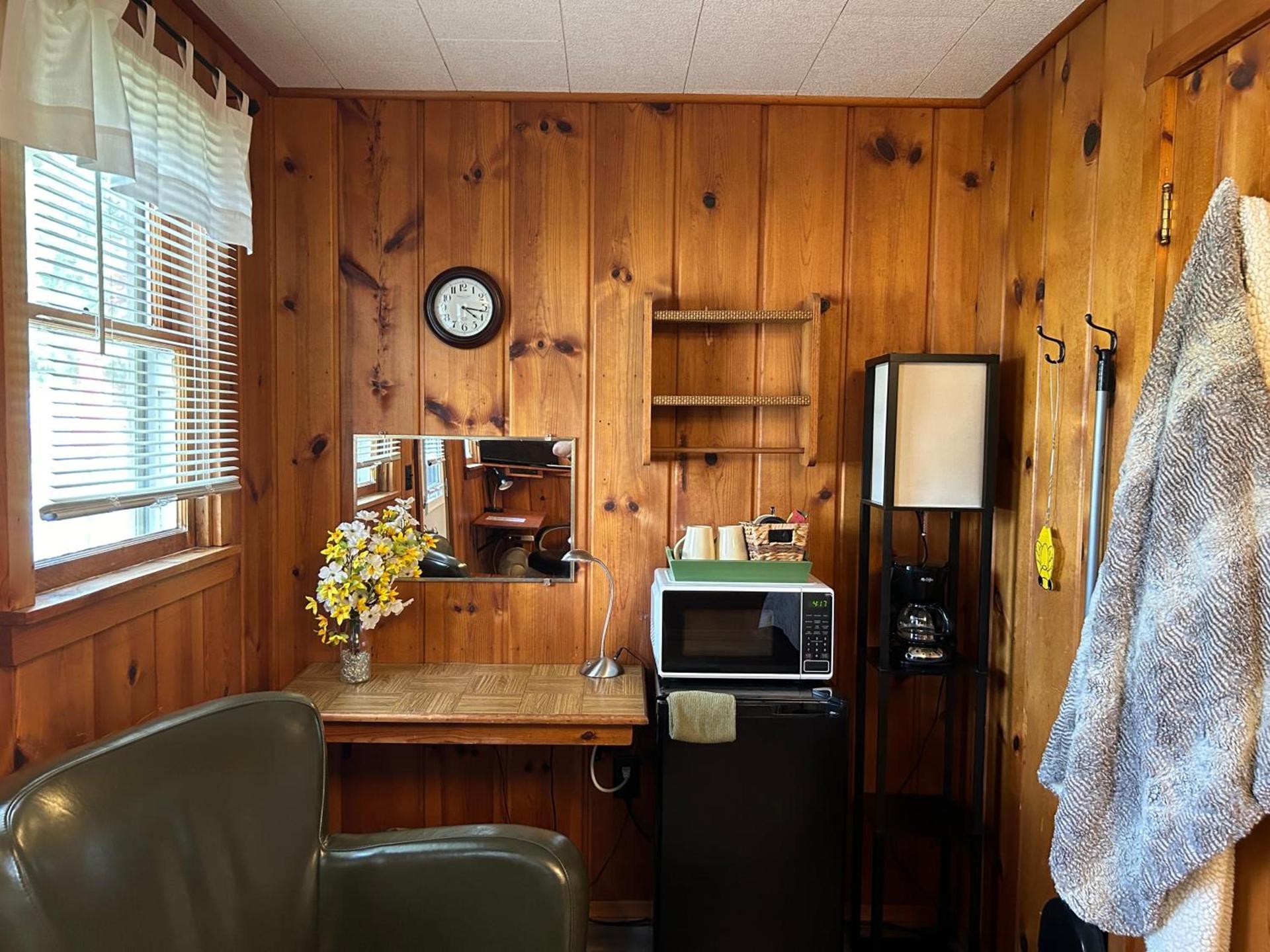 Cedar Ridge Cabins photo 52