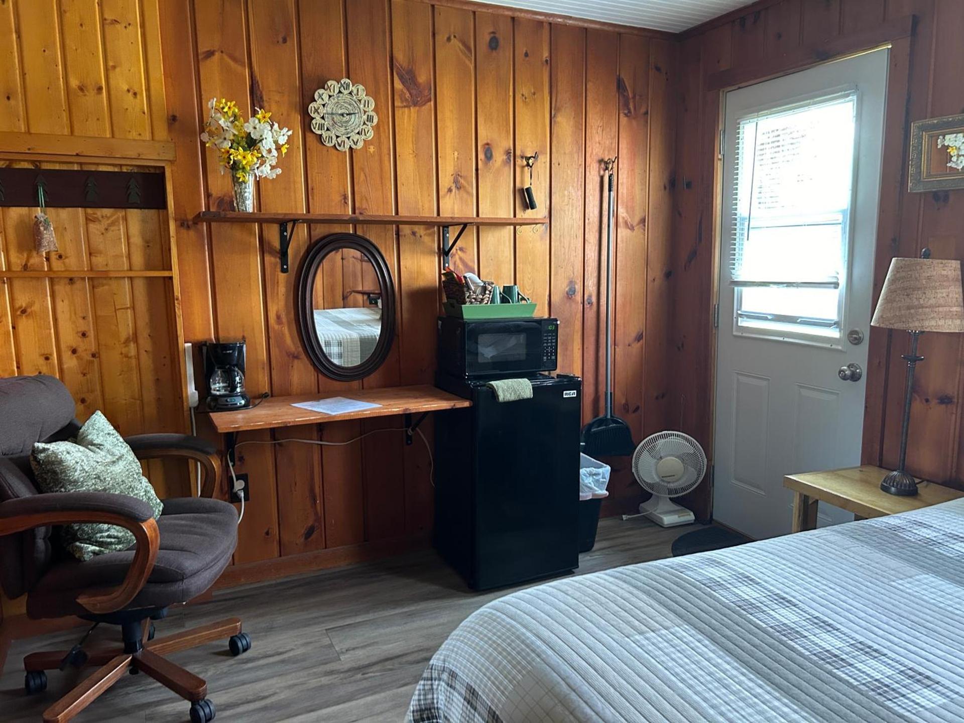 Cedar Ridge Cabins photo 51