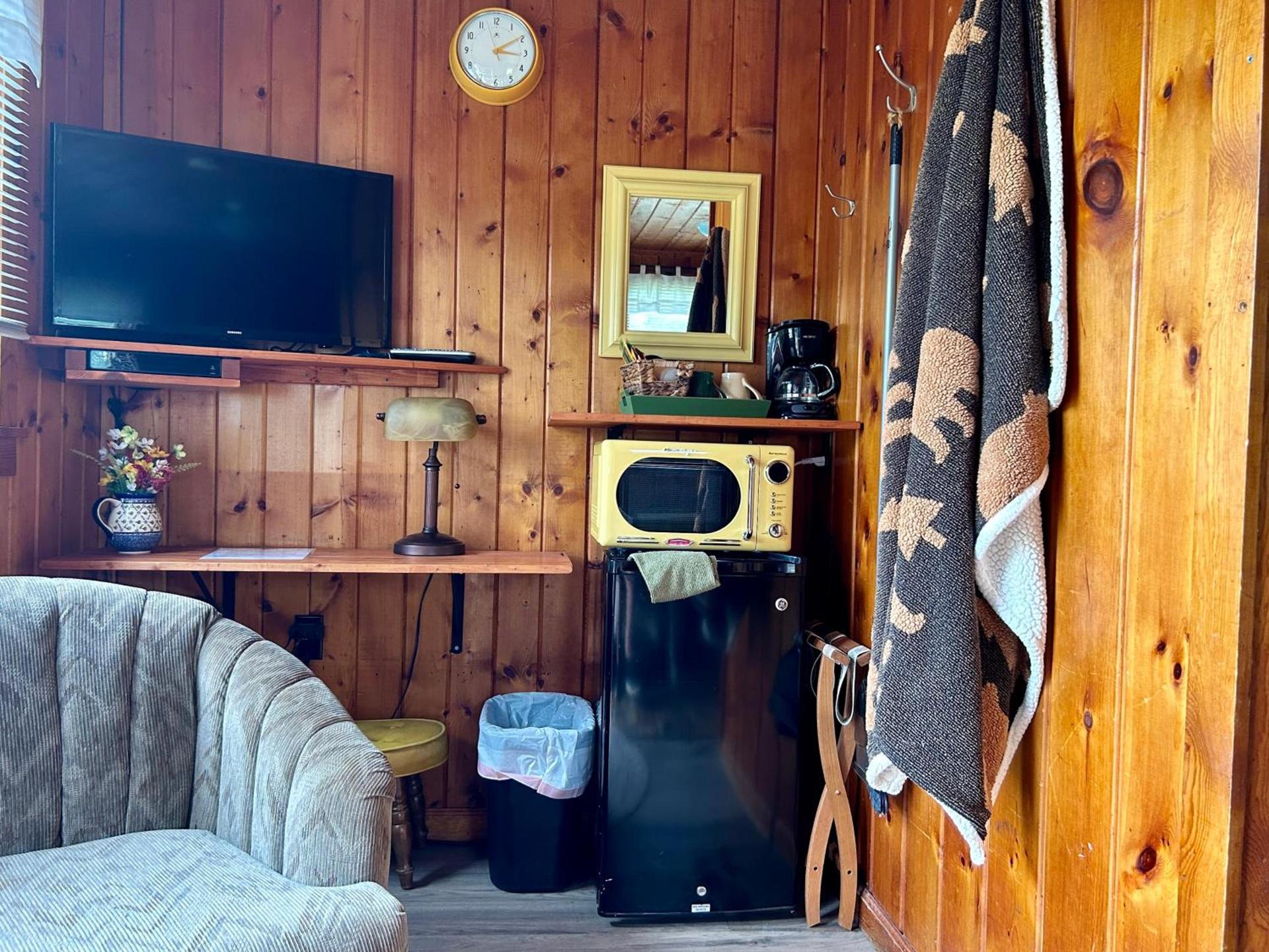 Cedar Ridge Cabins photo 50