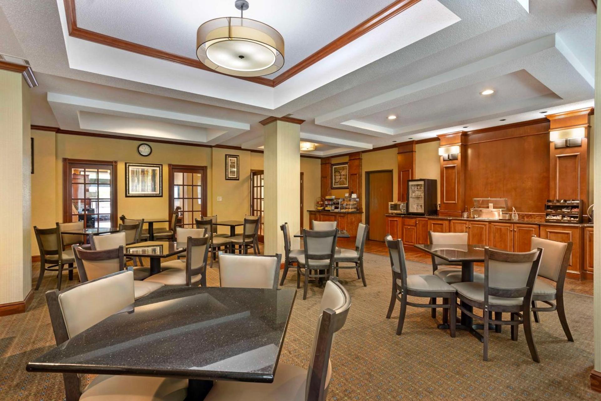 Best Western Plus Clearfield photo 7