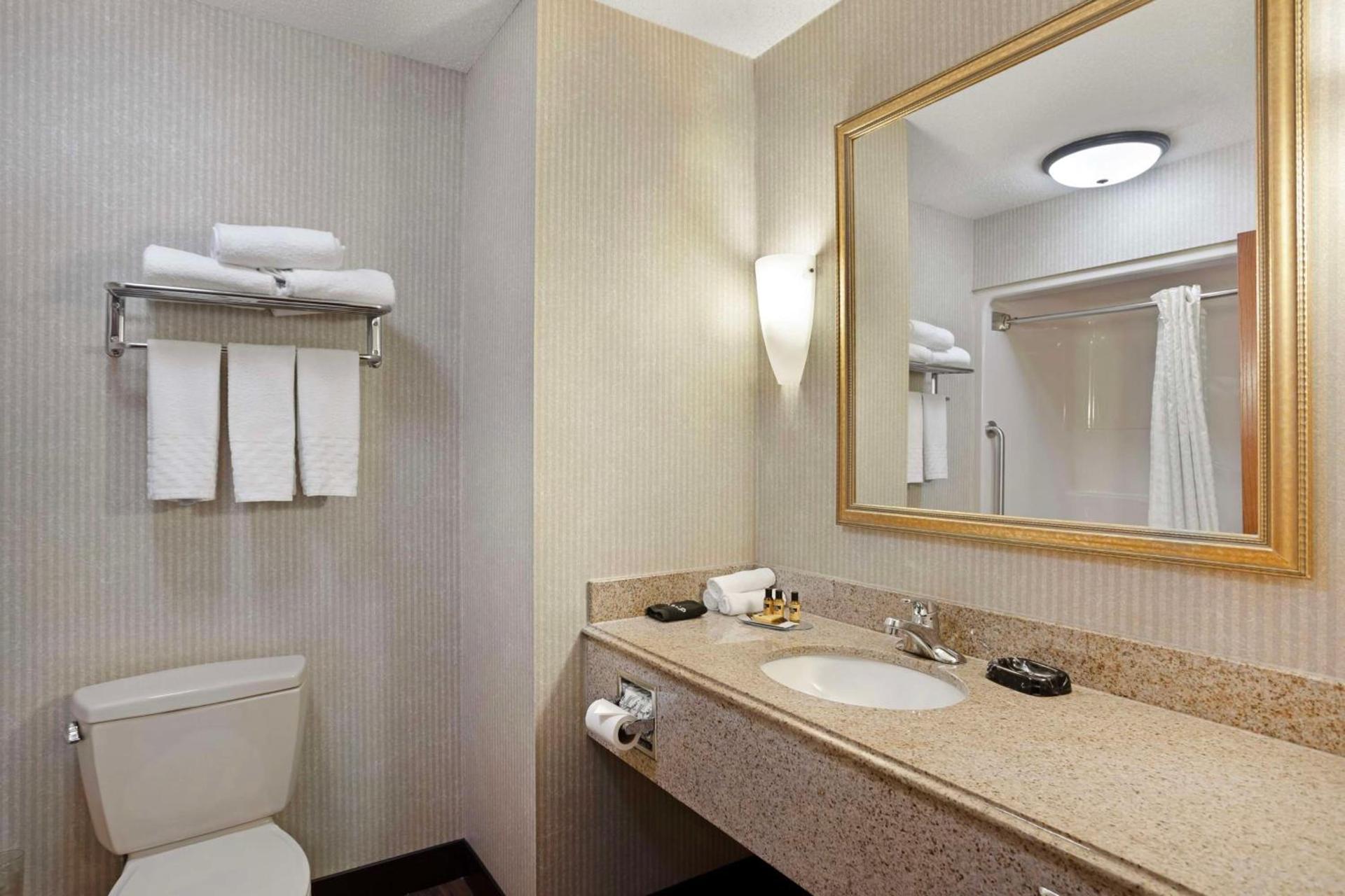Best Western Plus Clearfield photo 26