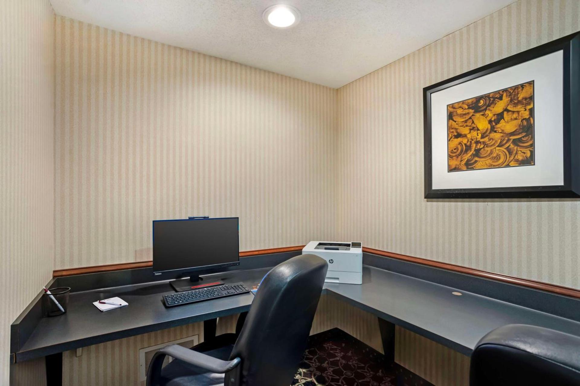 Best Western Plus Clearfield photo 32