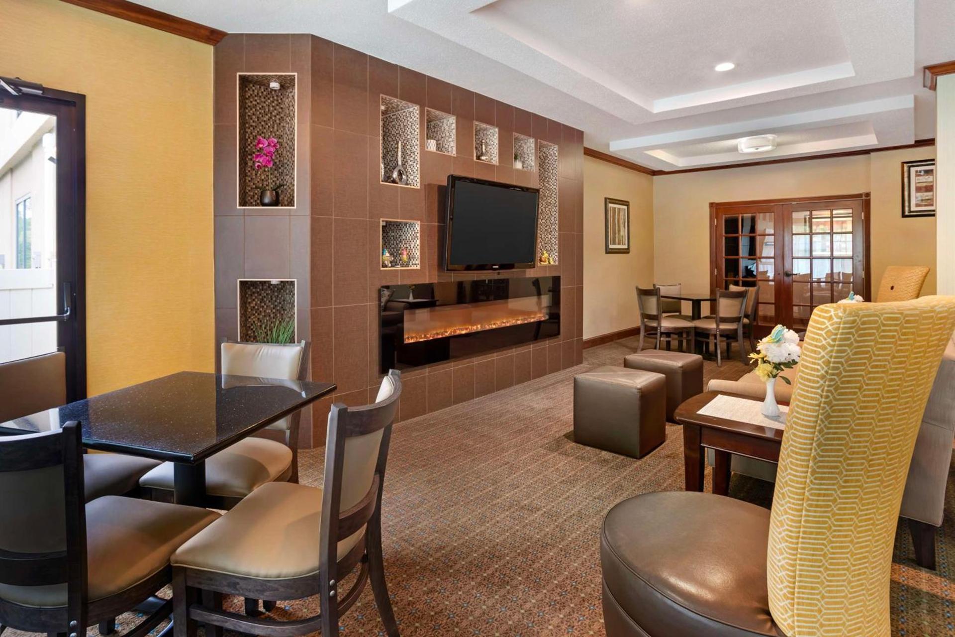 Best Western Plus Clearfield photo 35