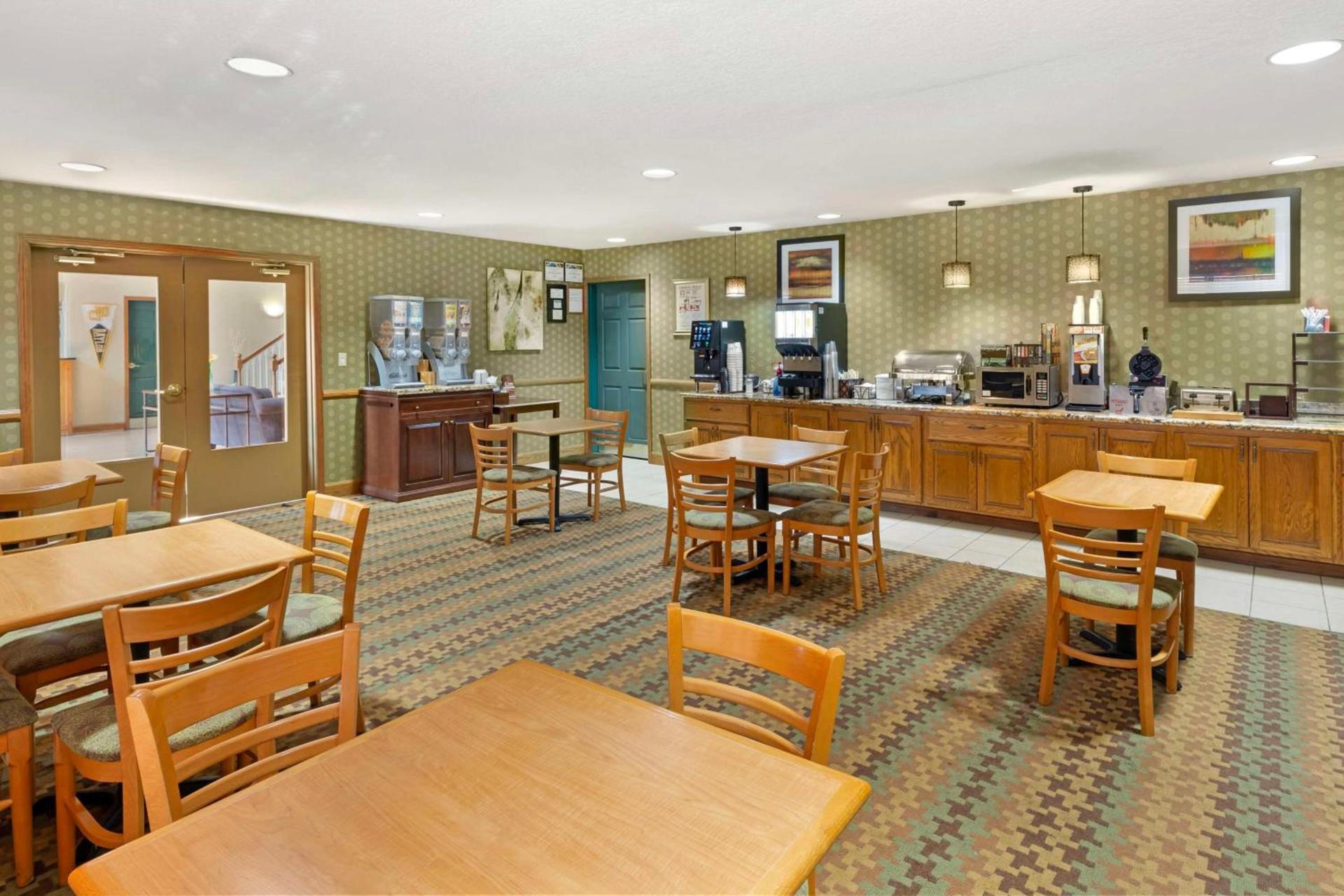Best Western Plus Waco North photo 3