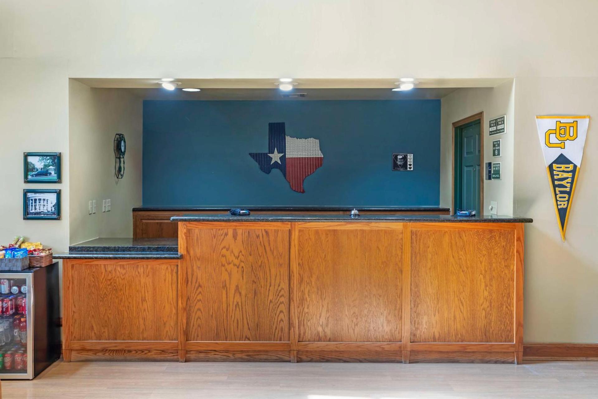 Best Western Plus Waco North photo 12