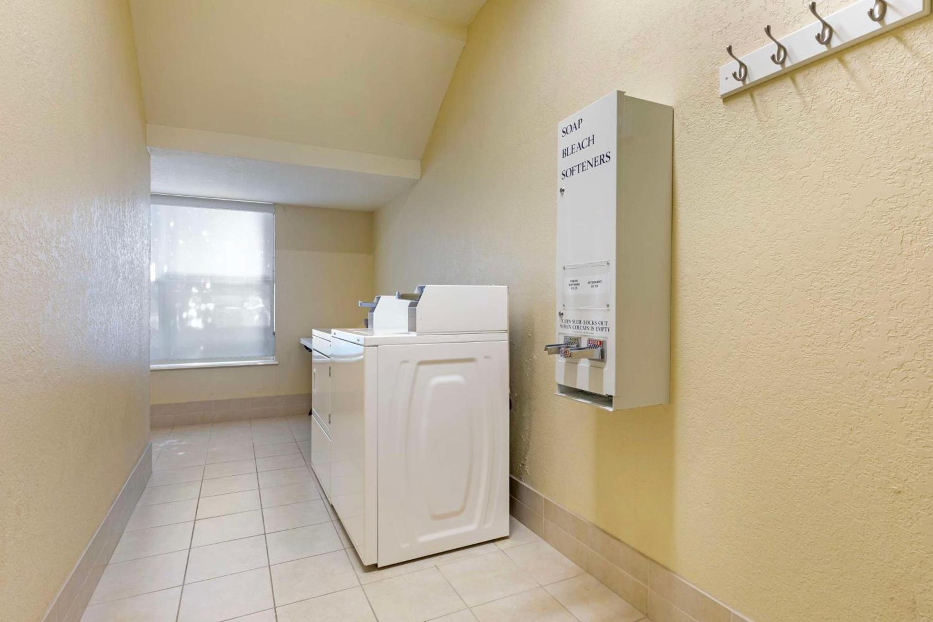 Best Western Plus Waco North photo 35