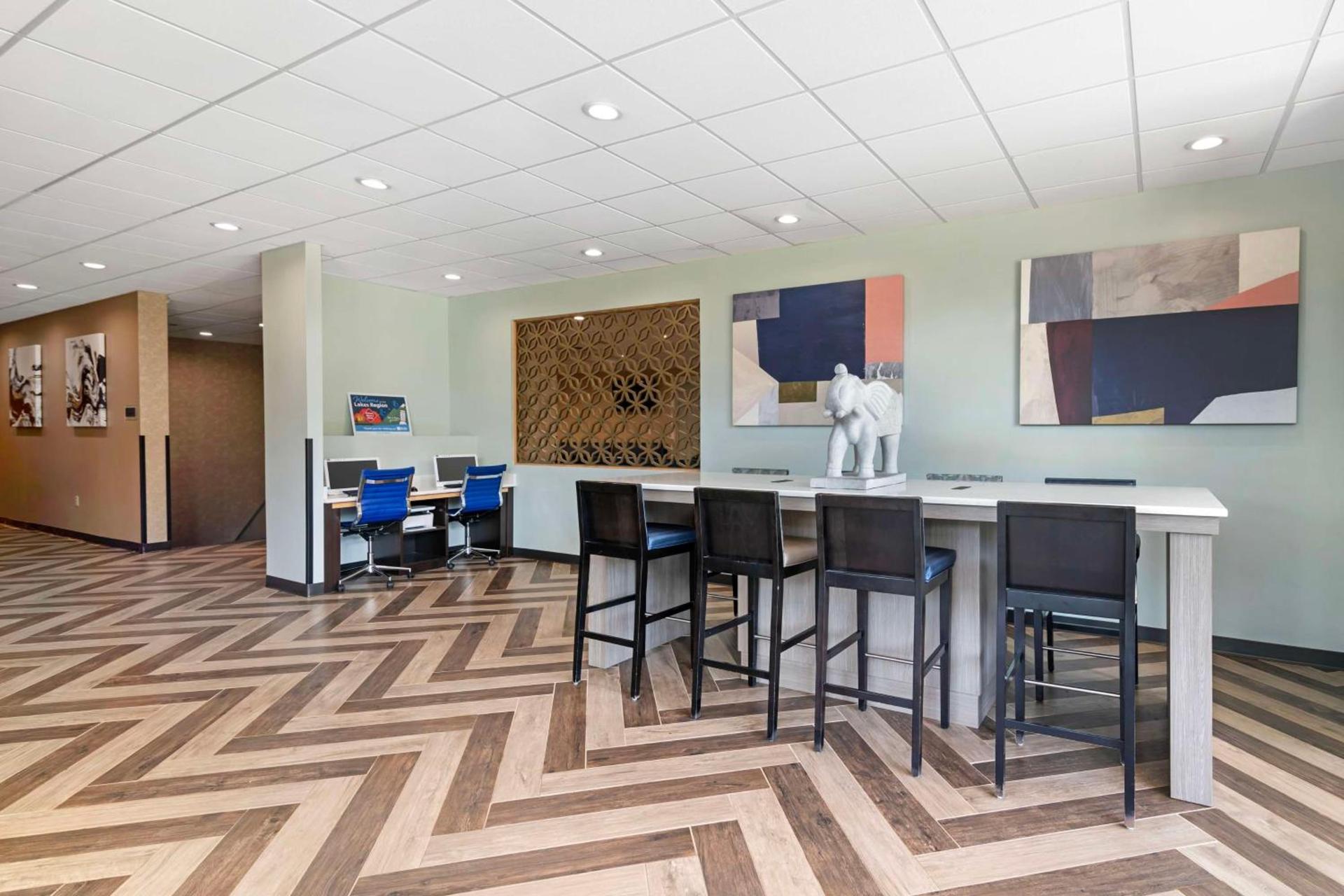 Best Western Plus Landmark Inn photo 9