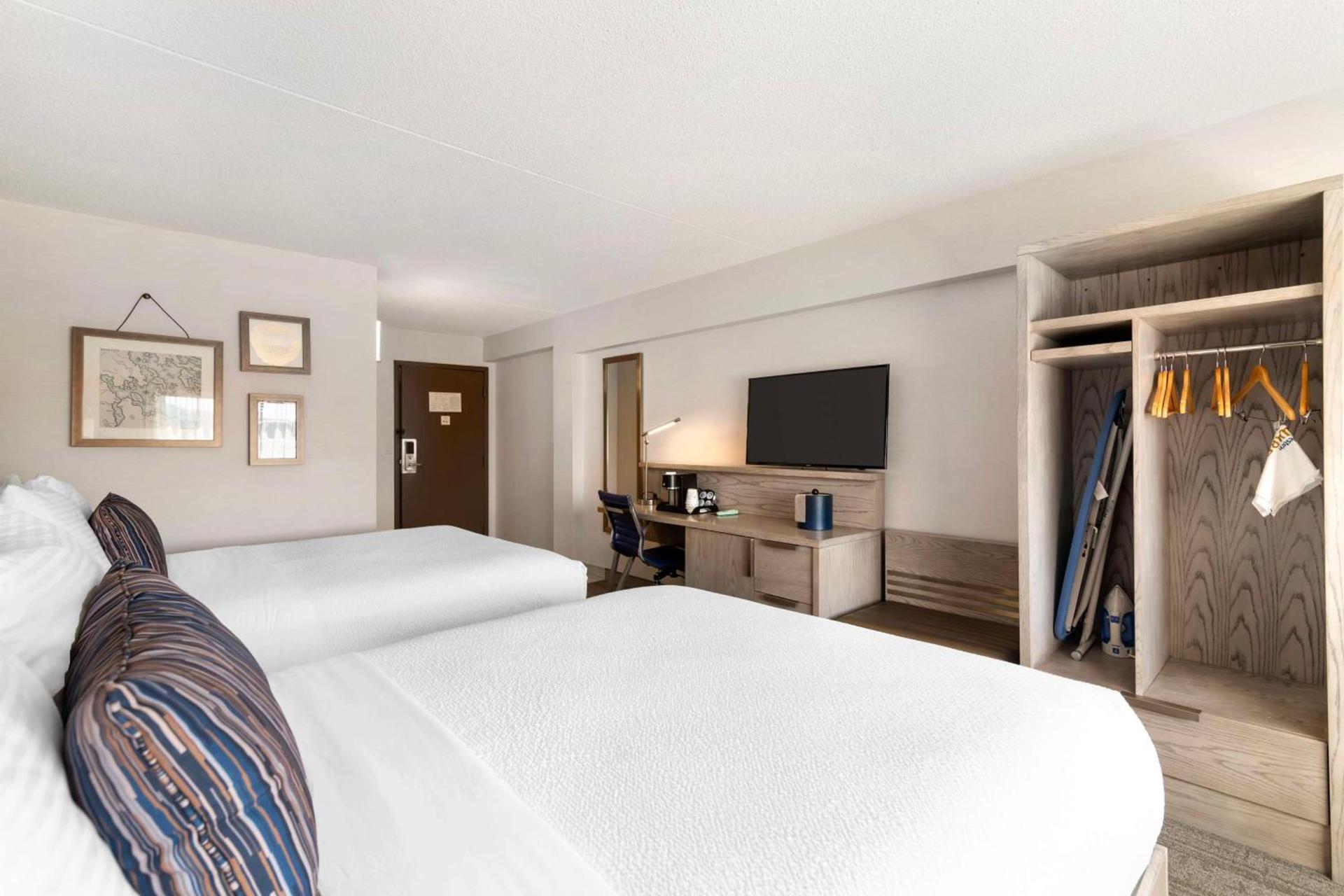 Best Western Plus Landmark Inn photo 36