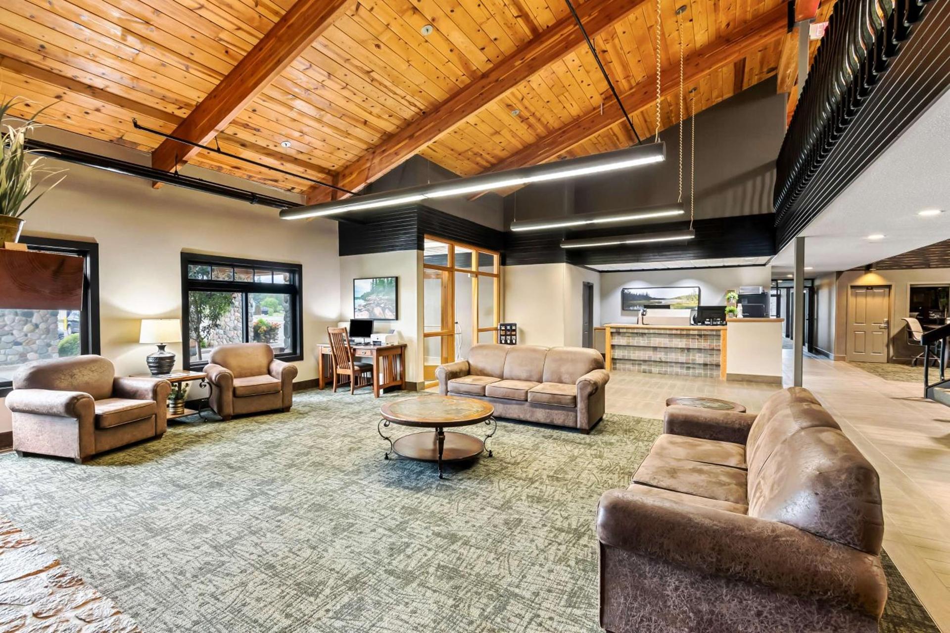 Heartland Inn & Suites, SureStay Collection by Best Western photo 31