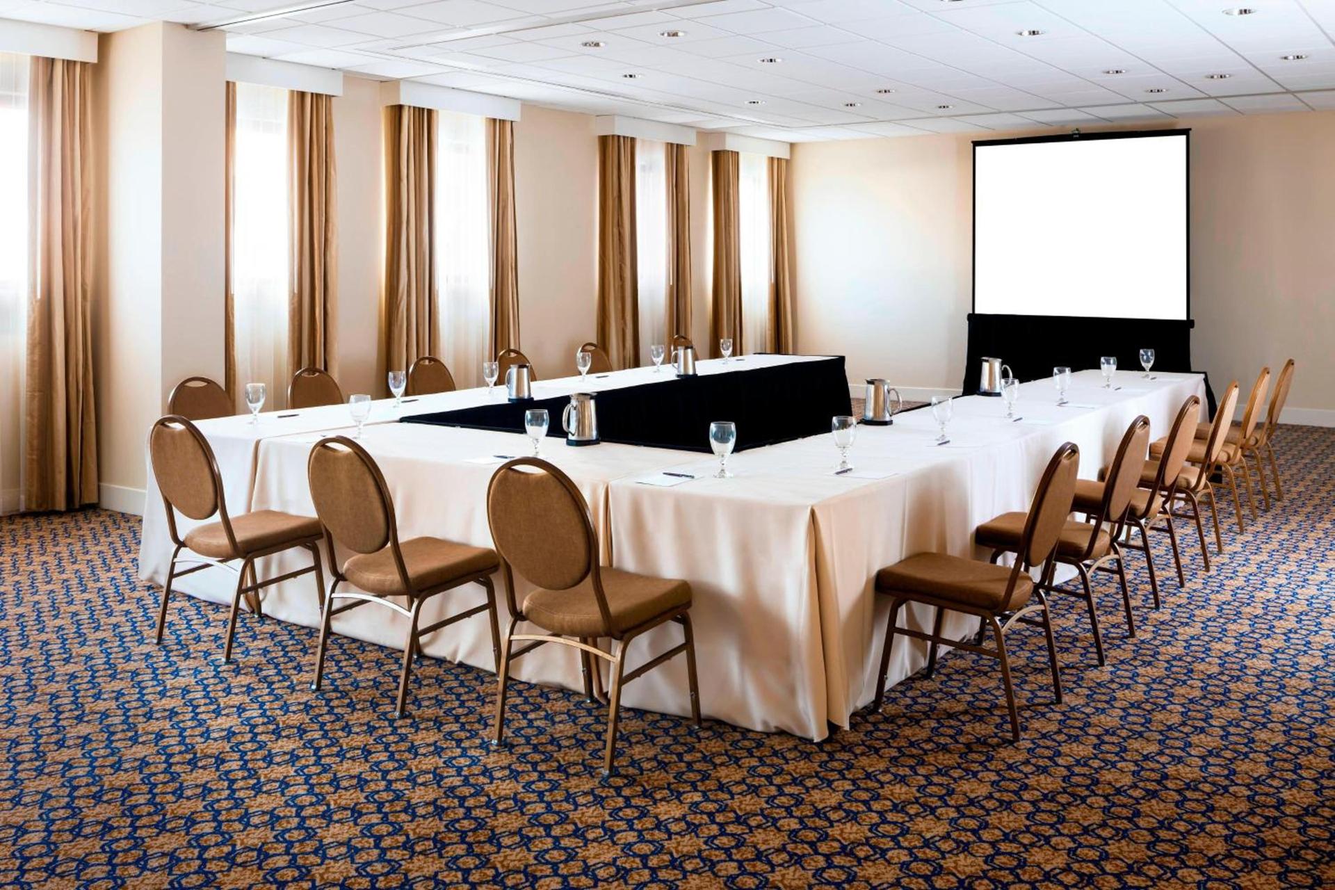 Sheraton Pittsburgh Hotel at Station Square photo 55