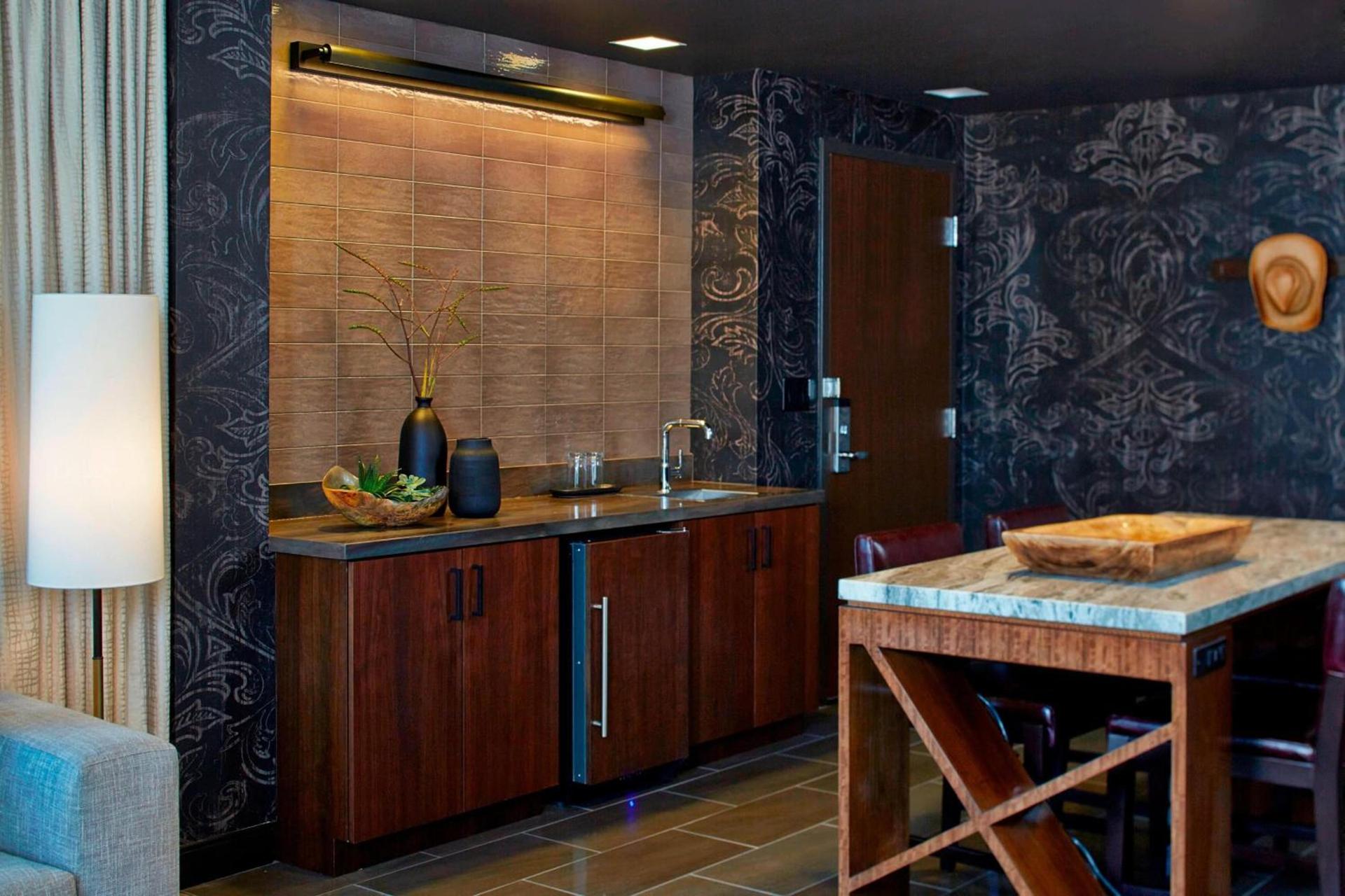 Renaissance Dallas at Plano Legacy West Hotel photo 34