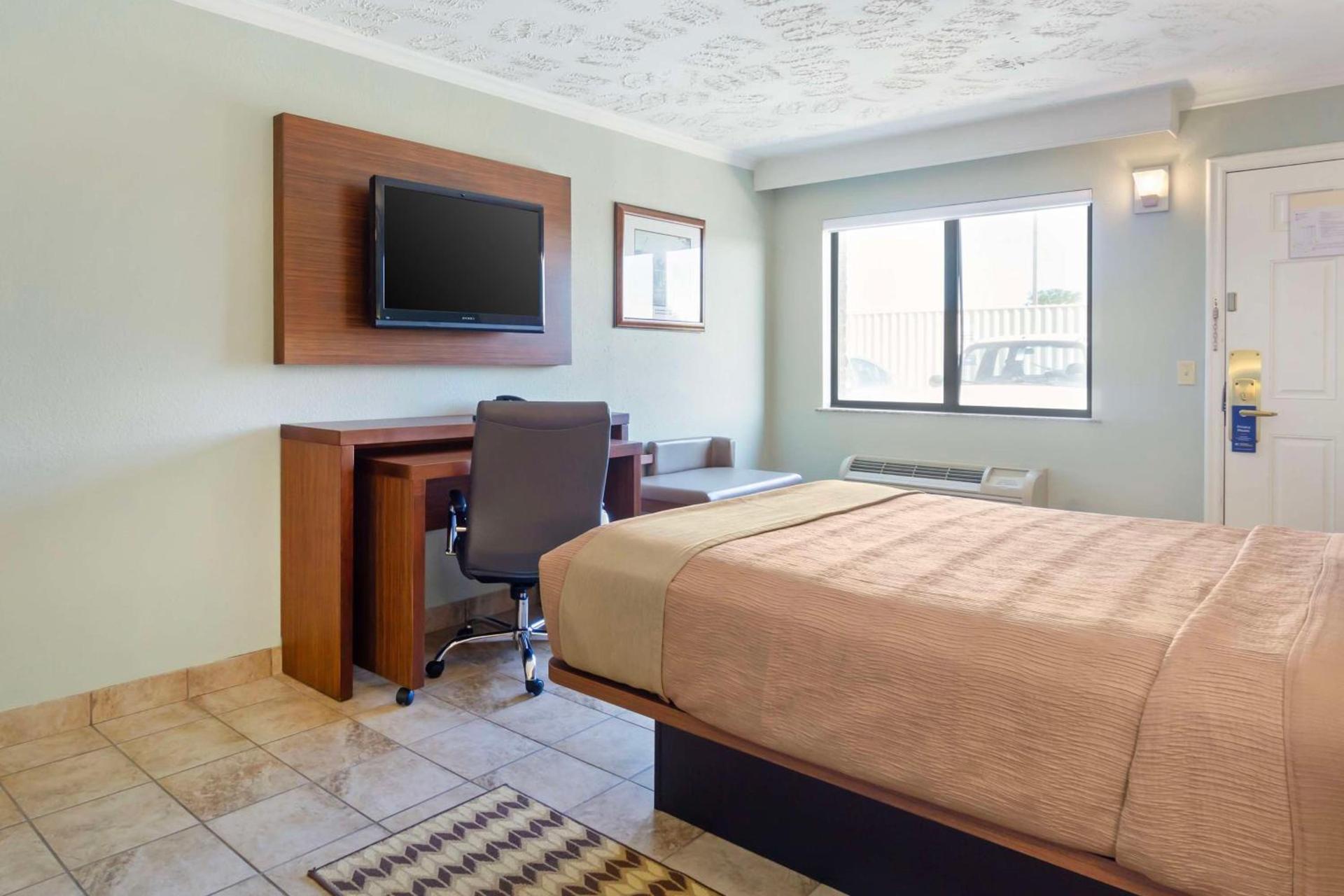 Best Western Plus Ahtanum Inn photo 24