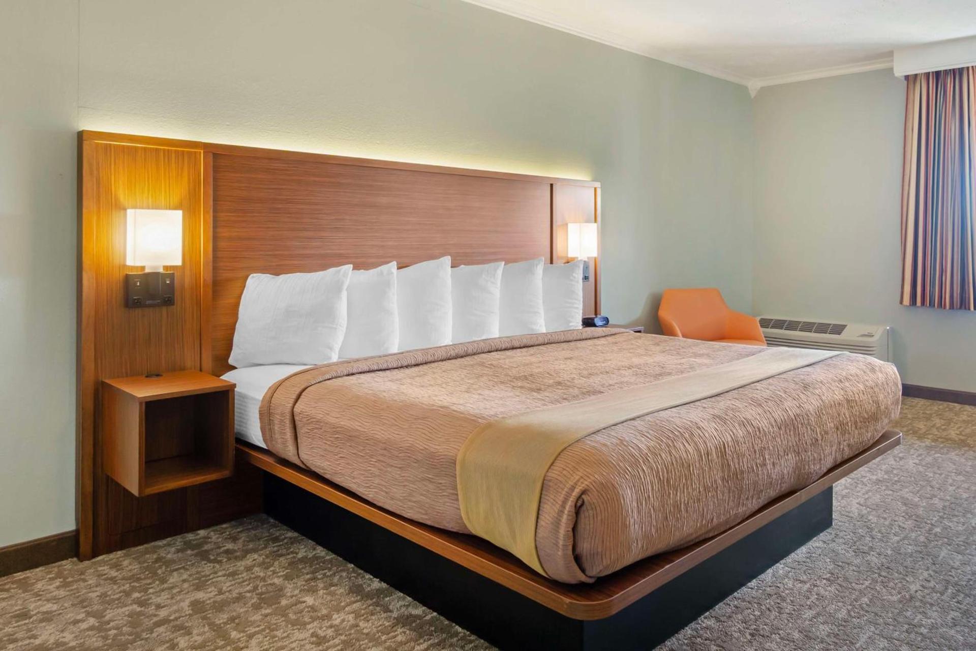 Best Western Plus Ahtanum Inn photo 29