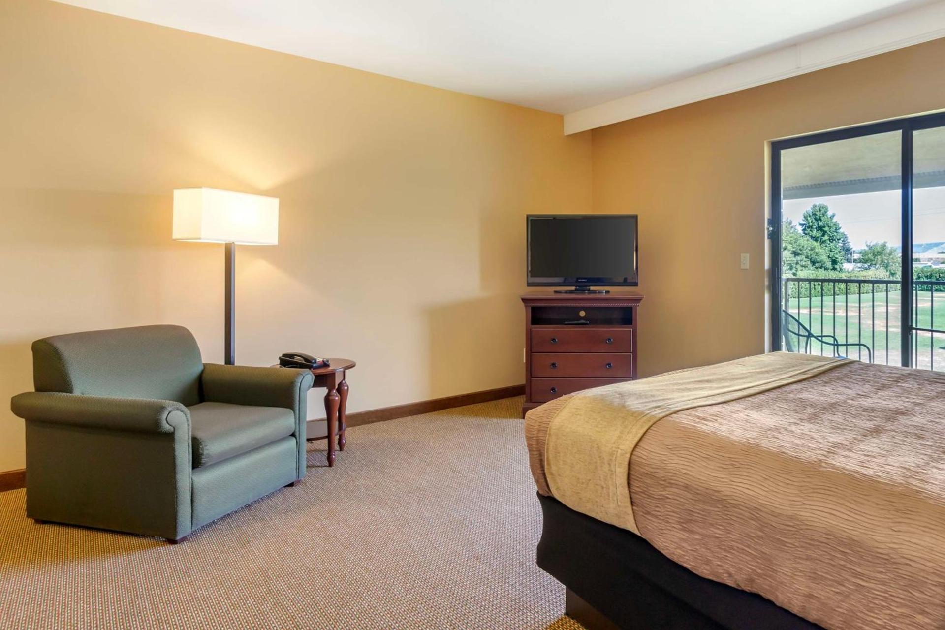 Best Western Plus Ahtanum Inn photo 39