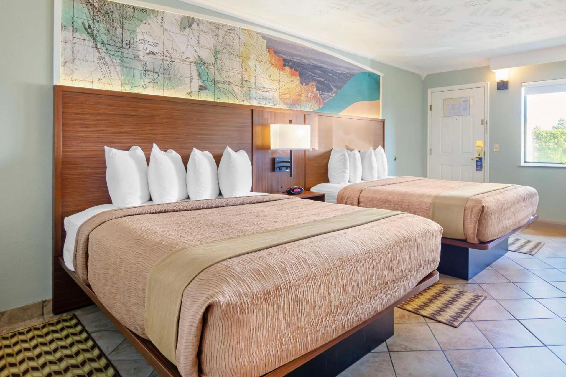 Best Western Plus Ahtanum Inn photo 27
