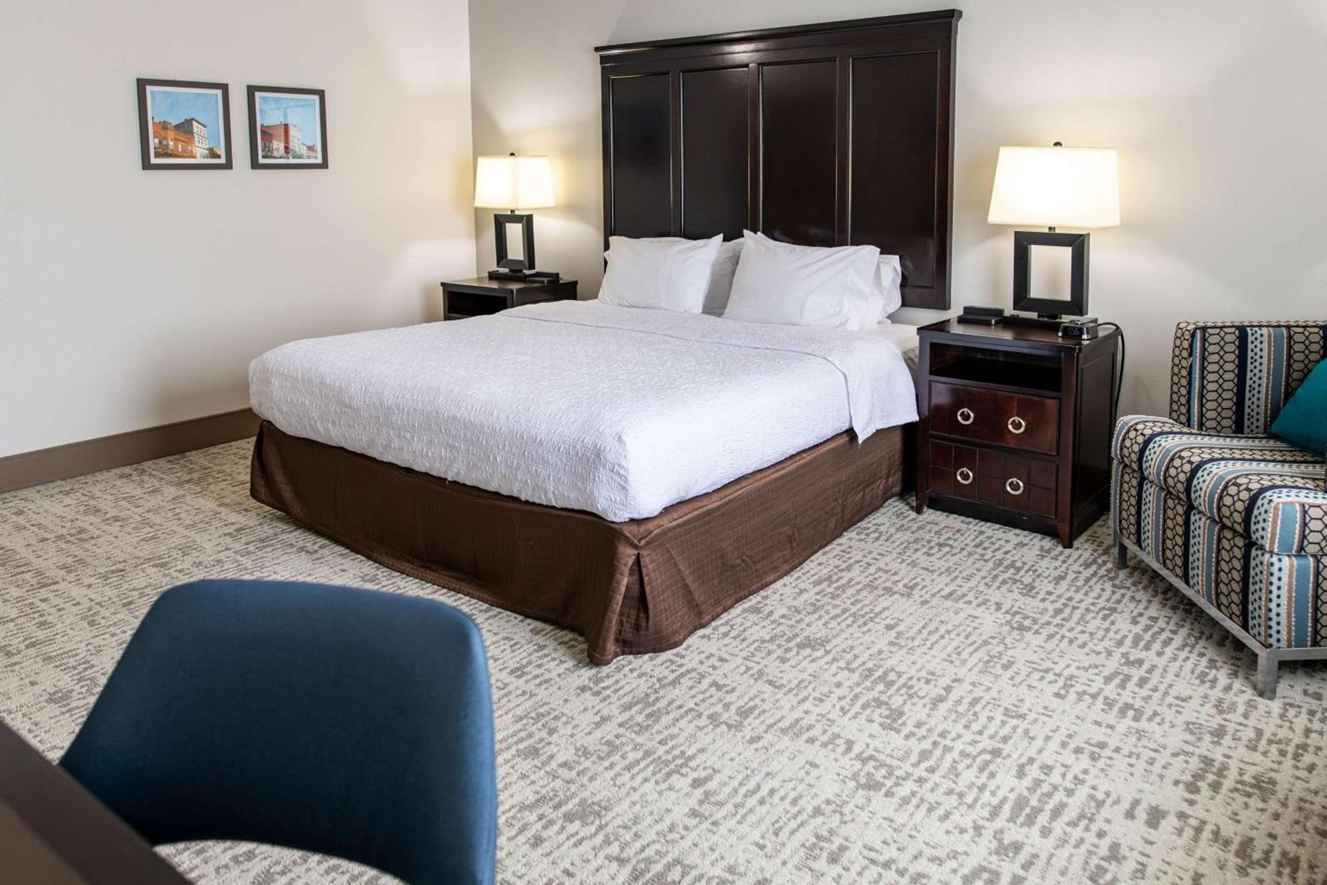 Hampton Inn & Suites Effingham photo 52