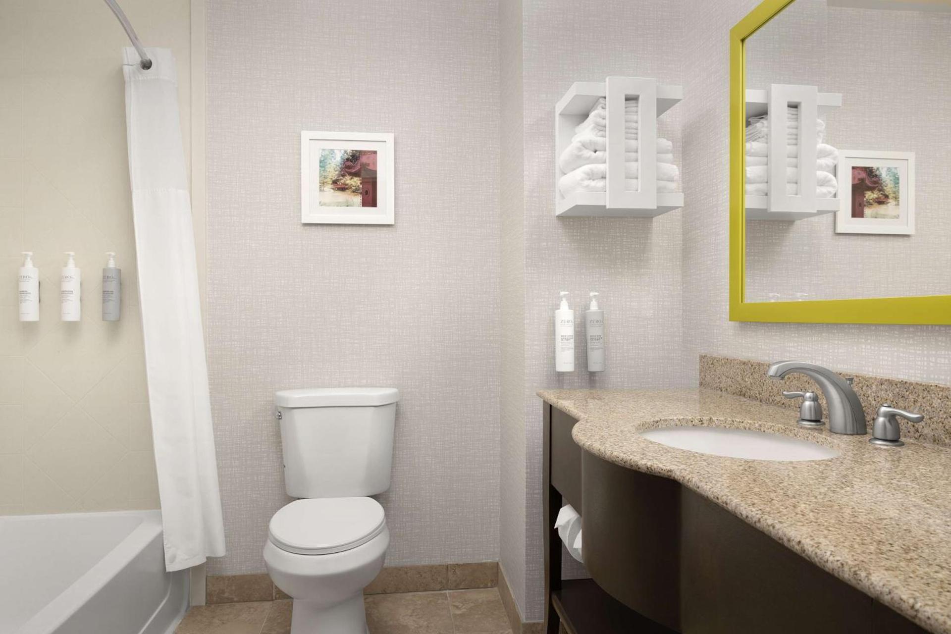 Hampton Inn & Suites Durham North I-85 photo 18