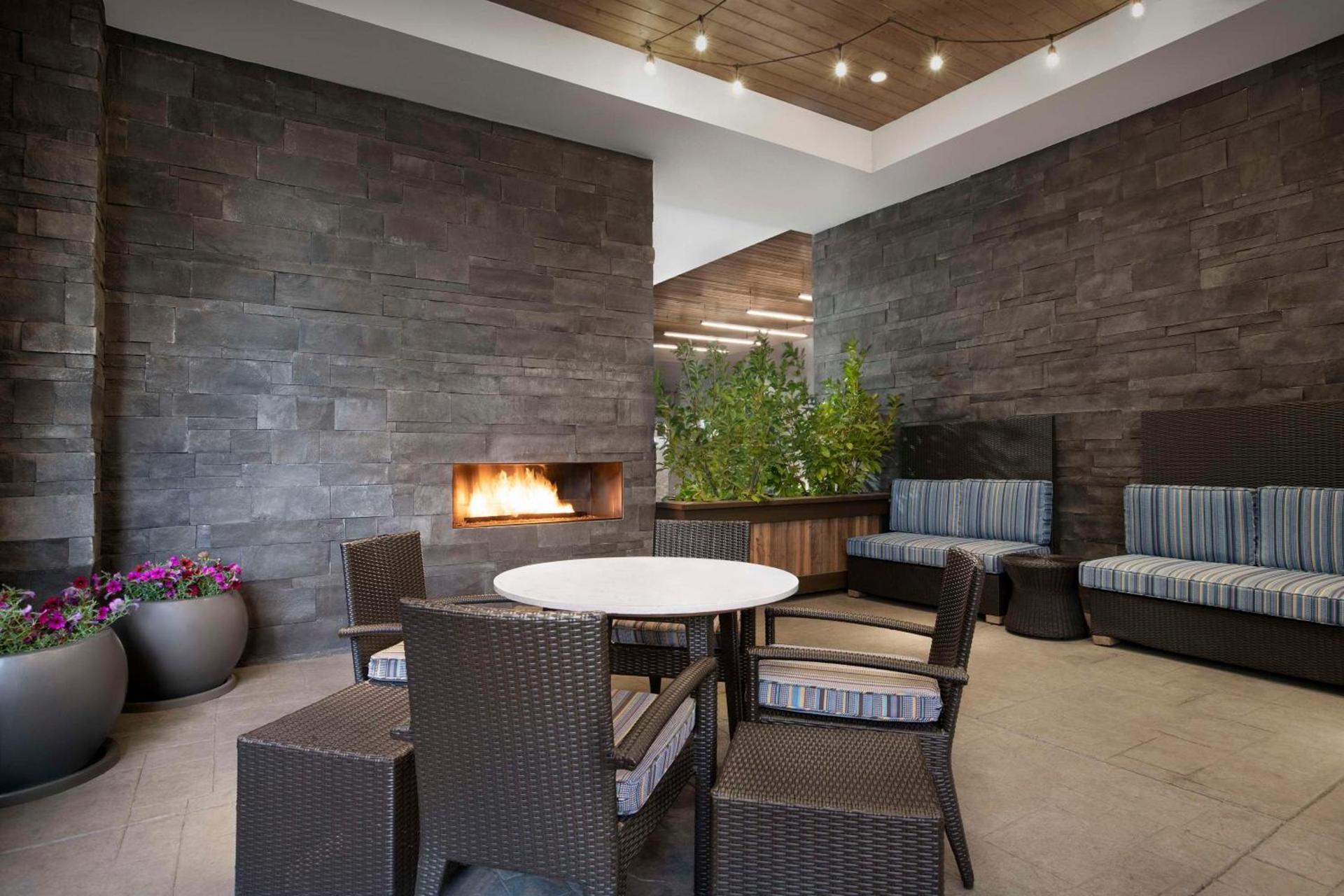 Home2 Suites by Hilton Eugene Downtown University Area photo 4