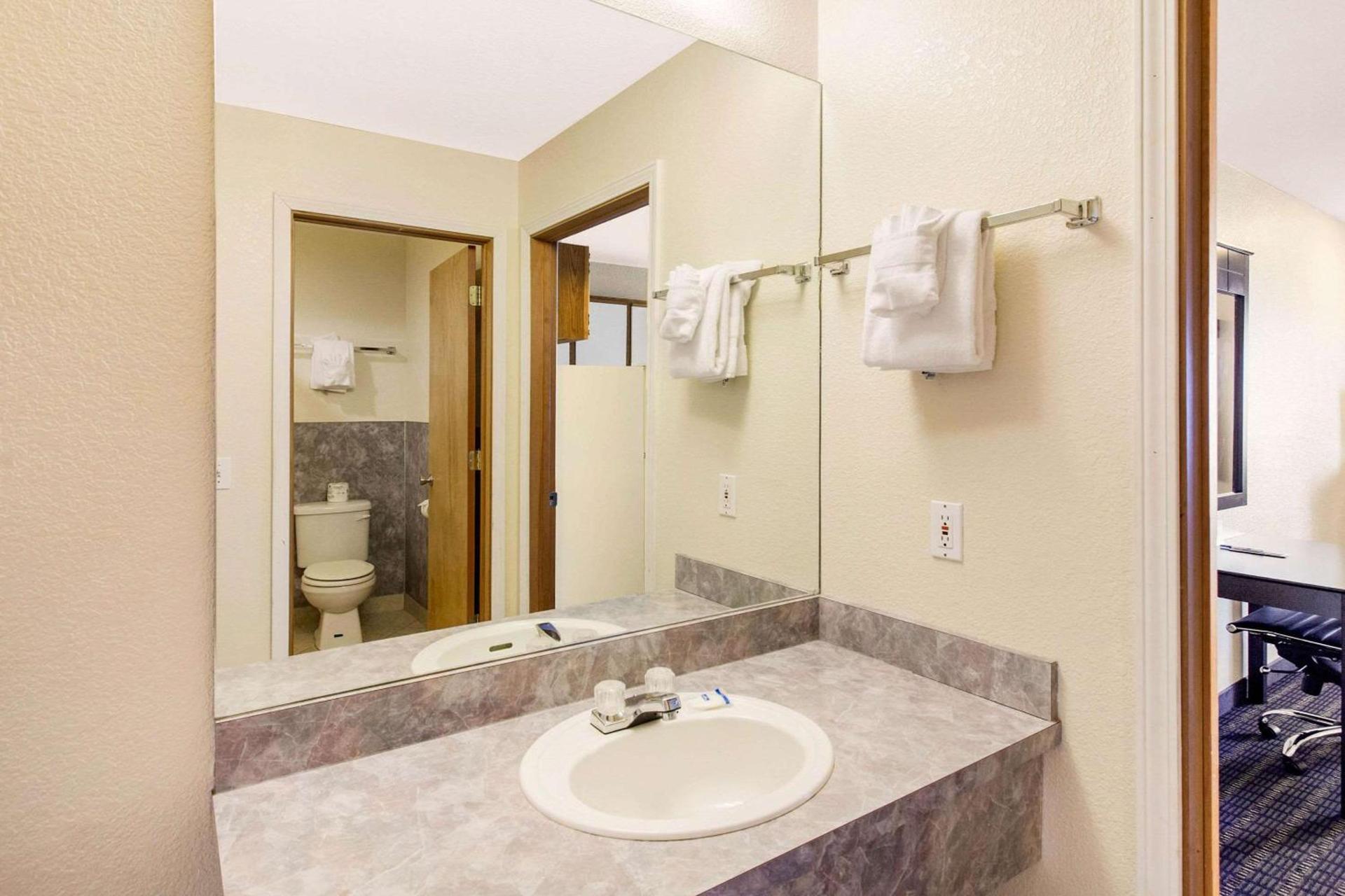 Rodeway Inn Coeur d'Alene photo 9