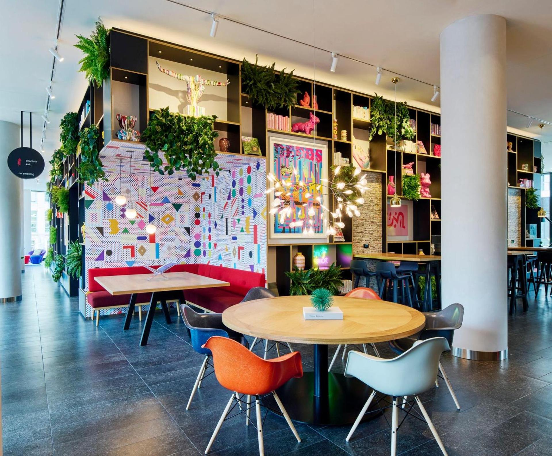 citizenM Boston Back Bay photo 12