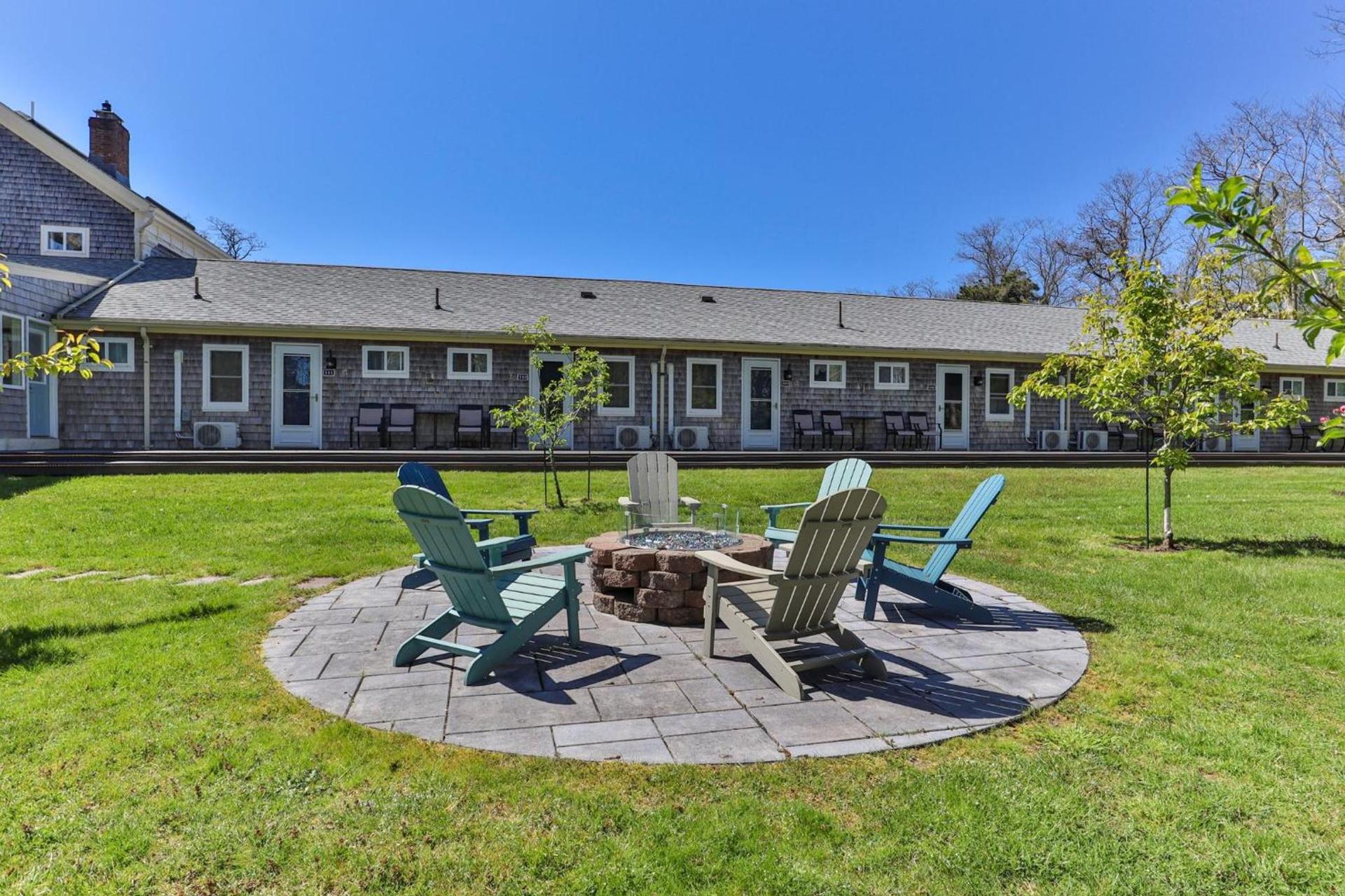 Eagle Wing Inn - Cape Cod photo 29
