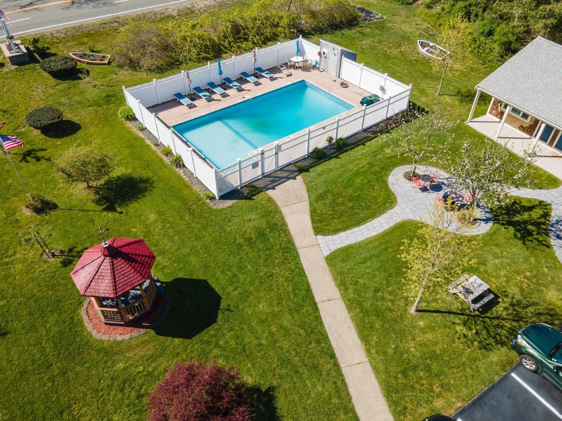 Eagle Wing Inn - Cape Cod photo 14